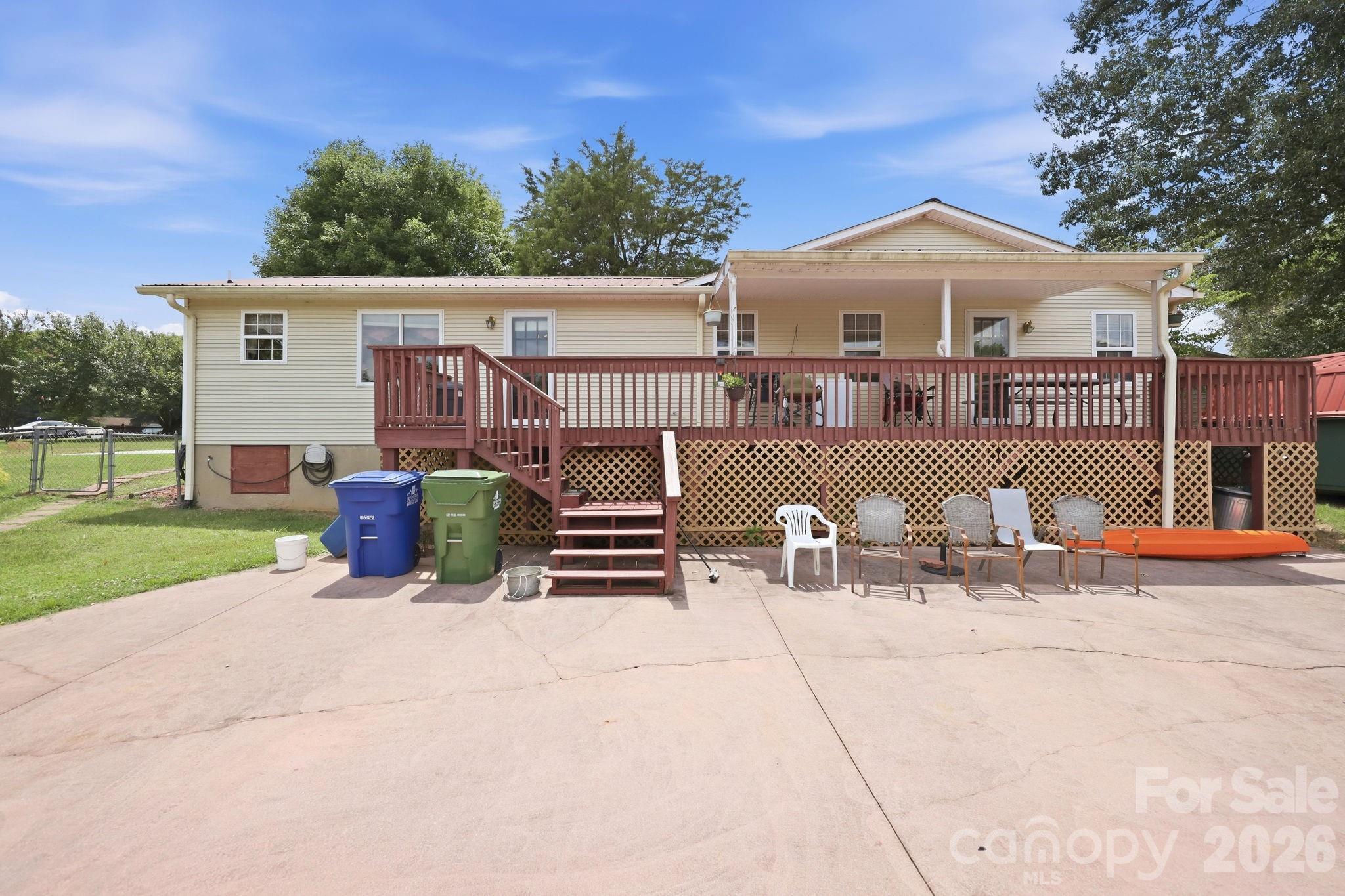 main property photo 31