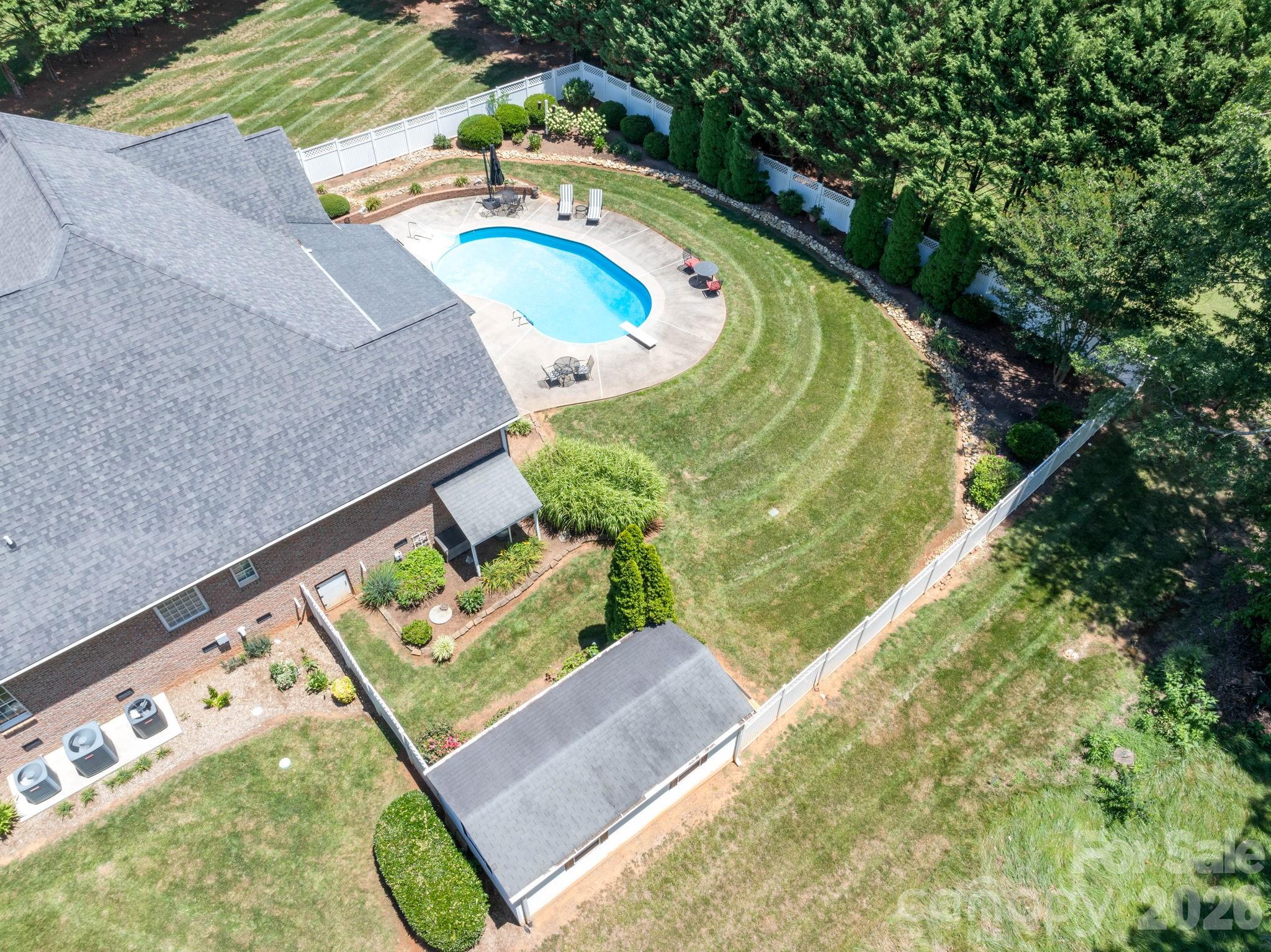 main property photo 42