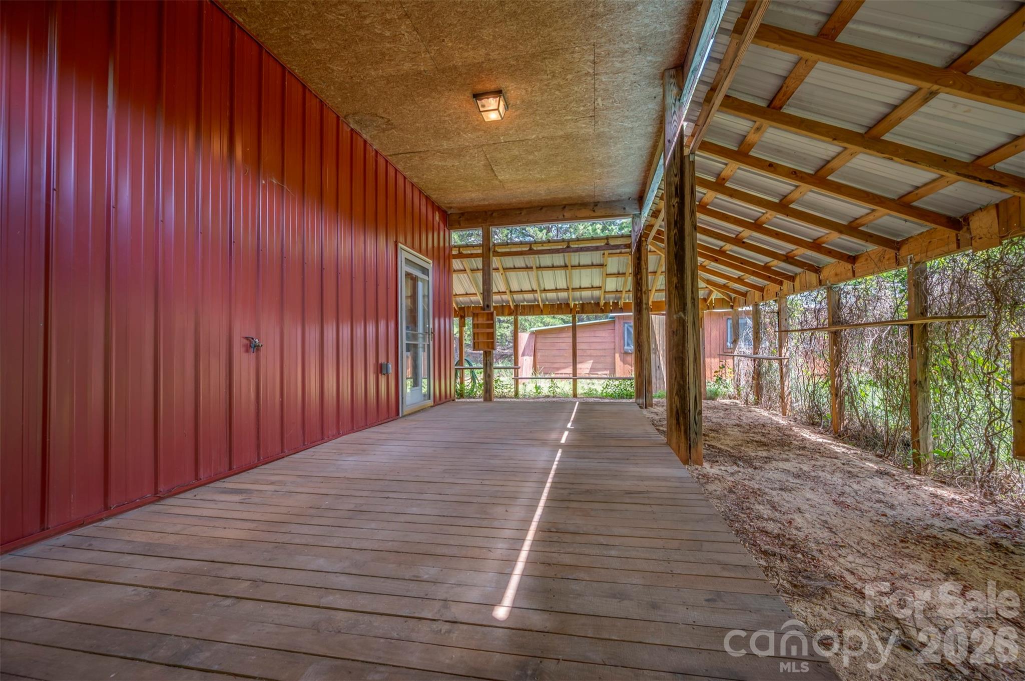 main property photo 14