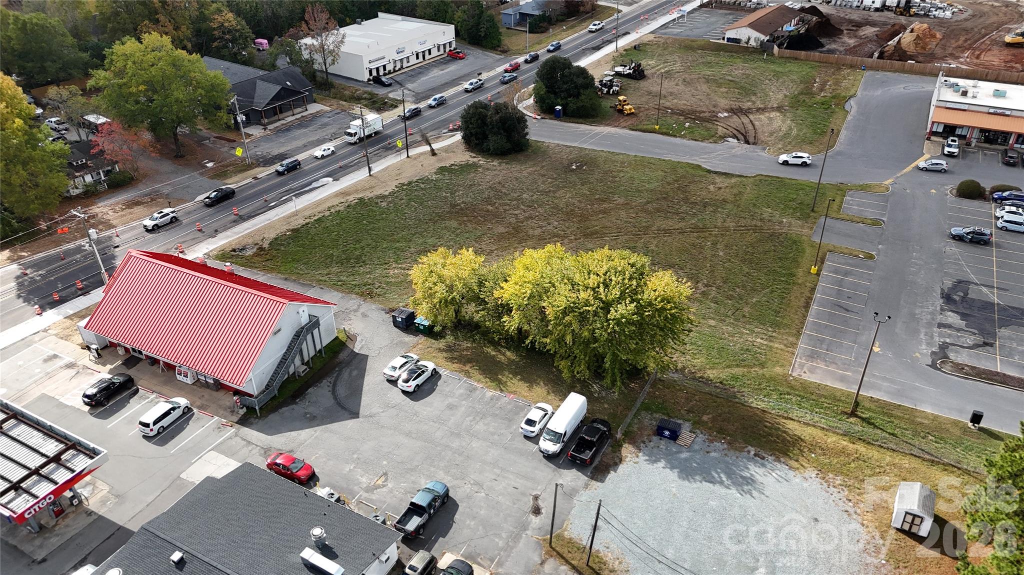 main property photo 6