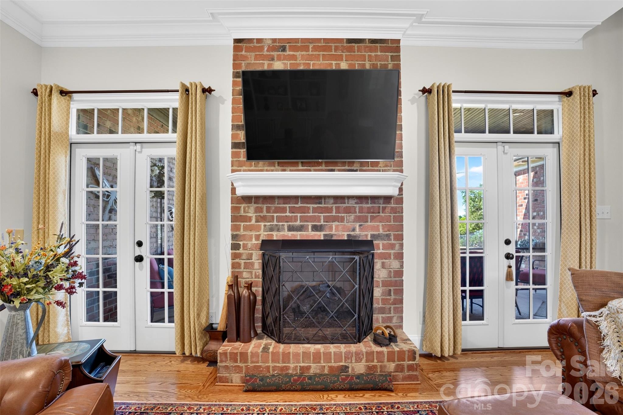 main property photo 11