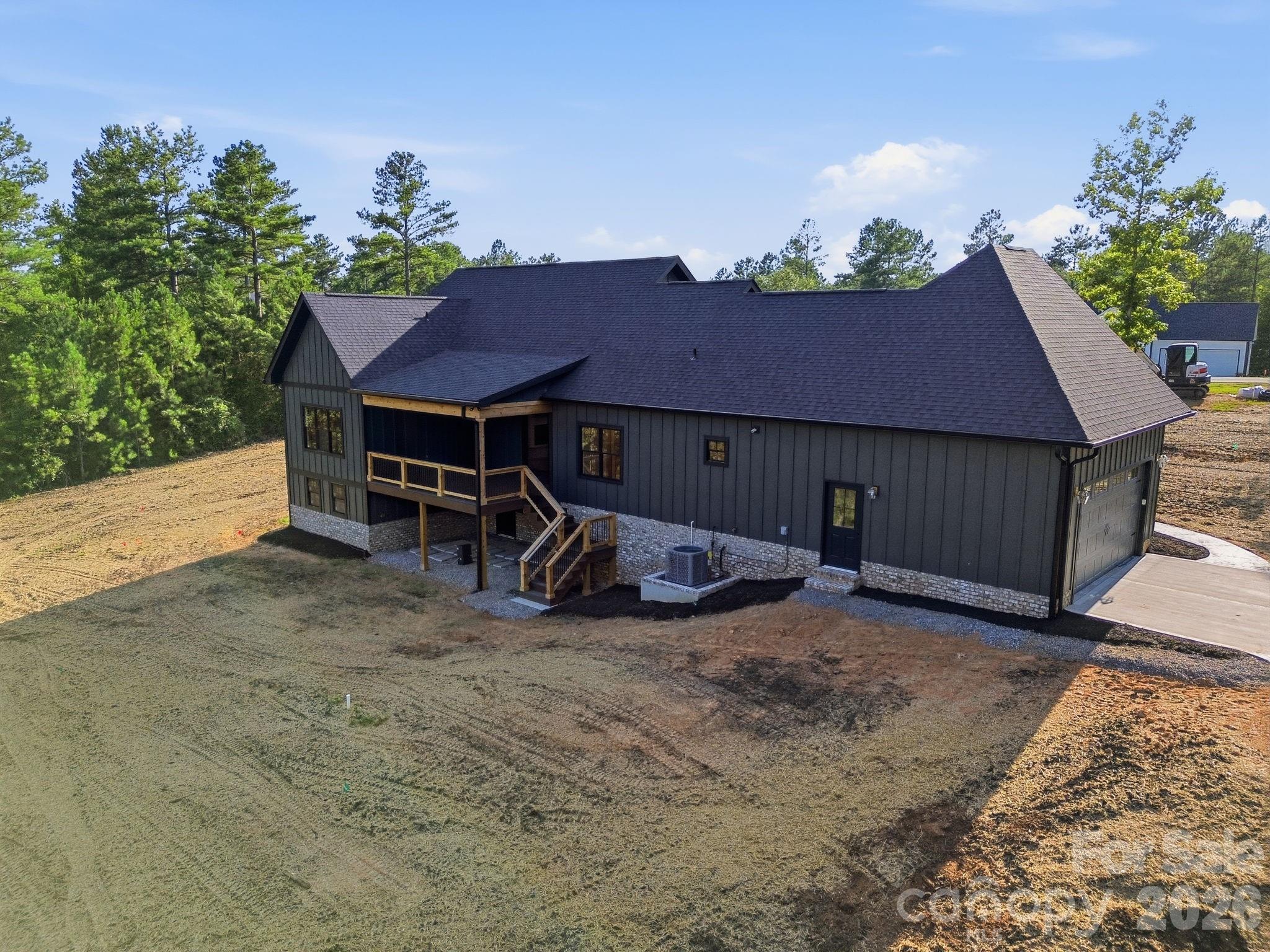 main property photo 24