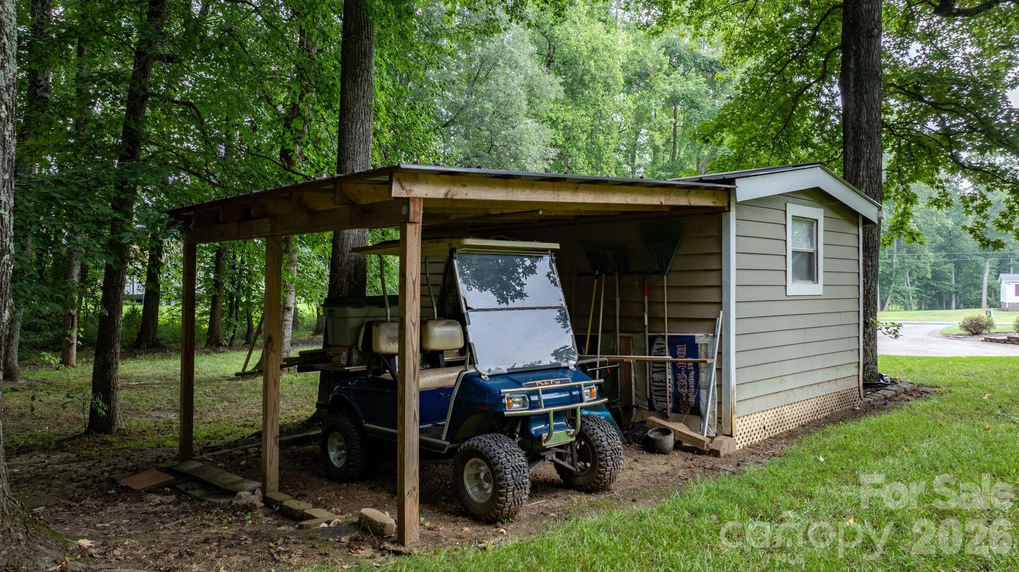 main property photo 23