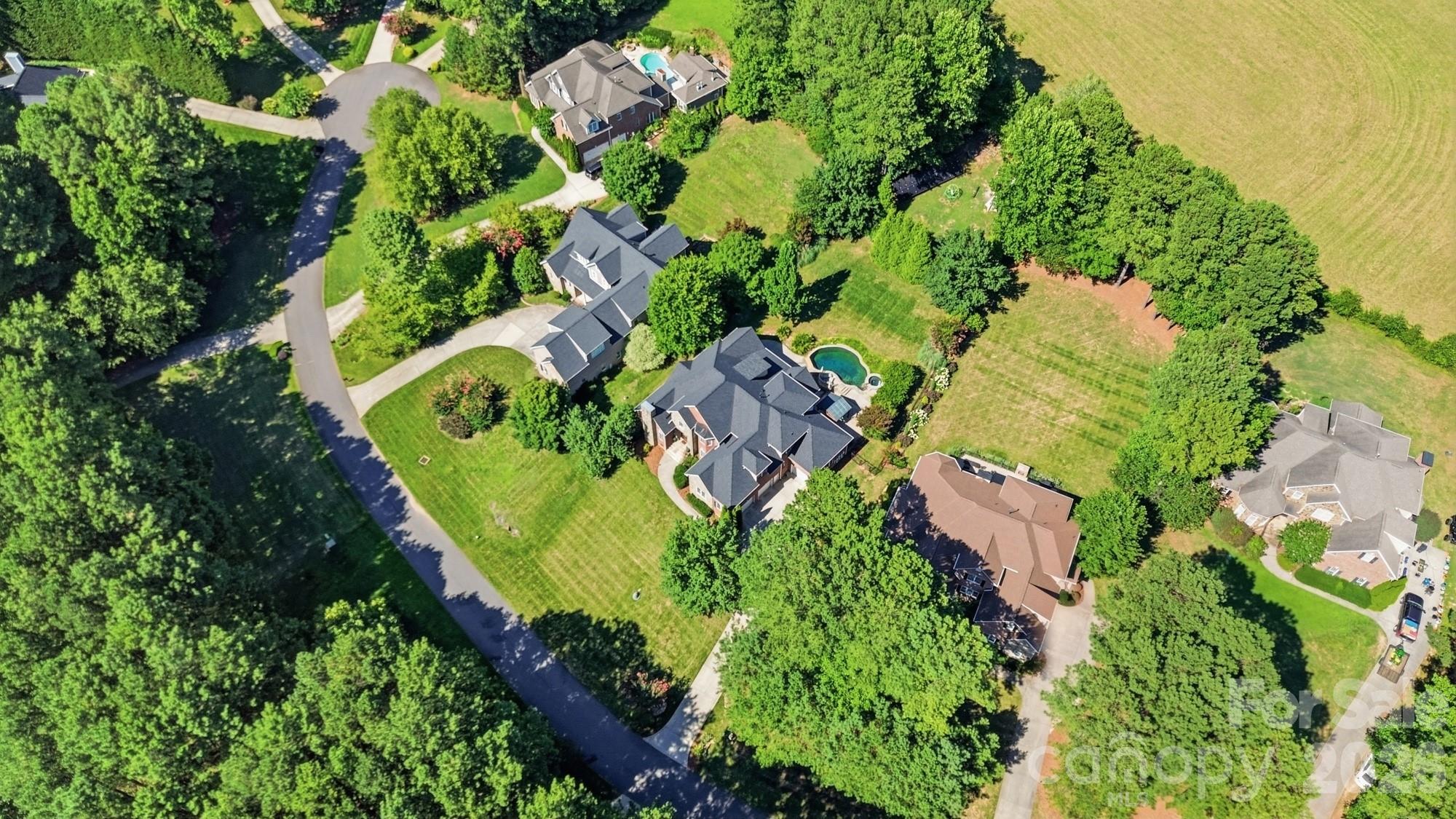 main property photo 45