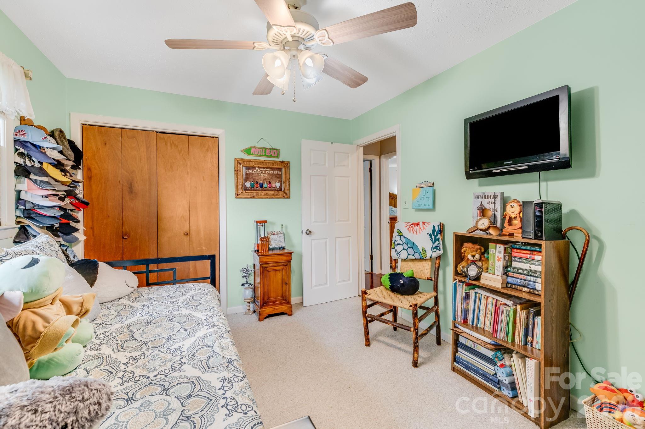 main property photo 20