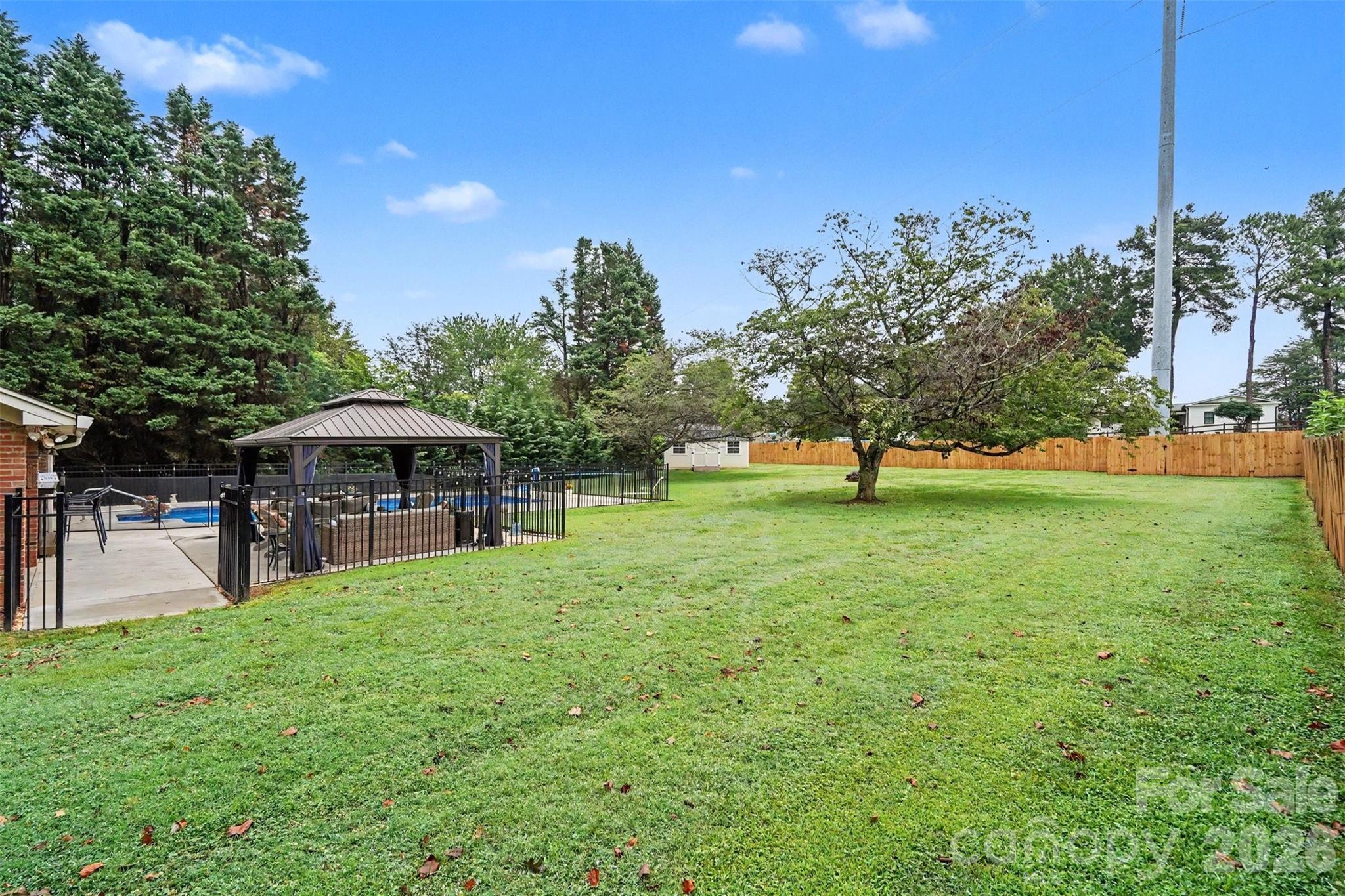 main property photo 39