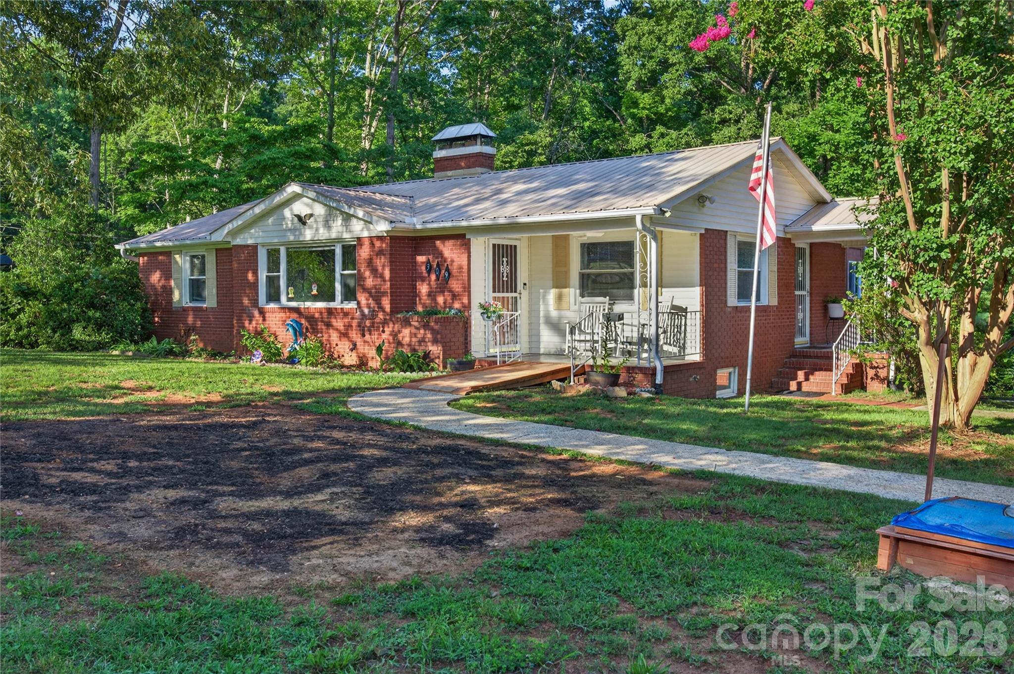 main property photo 35