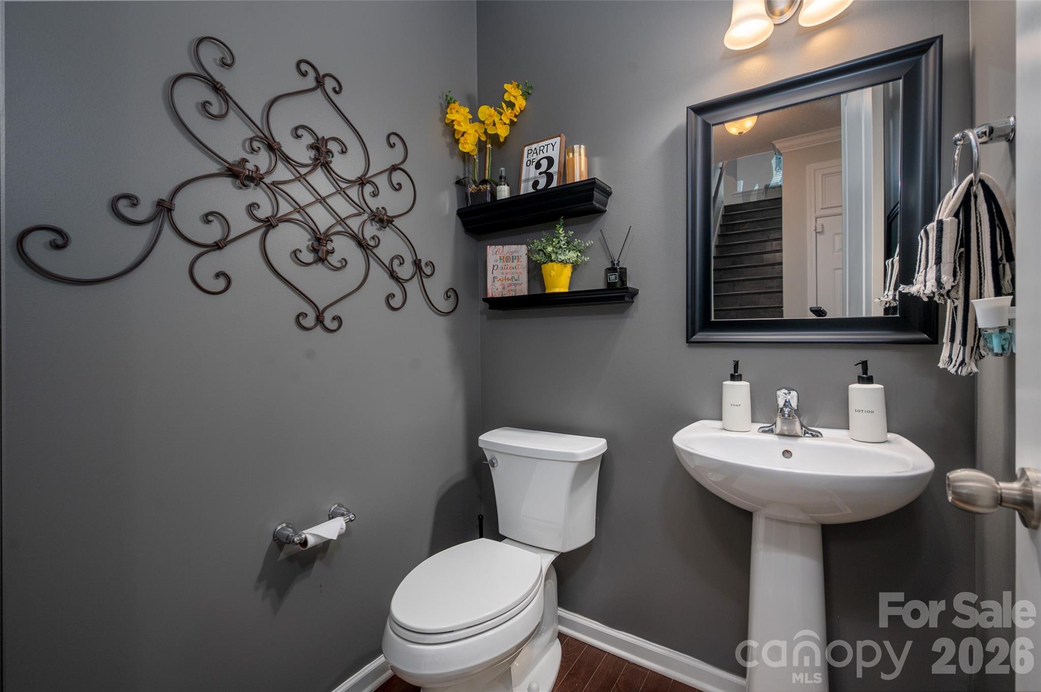 main property photo 24