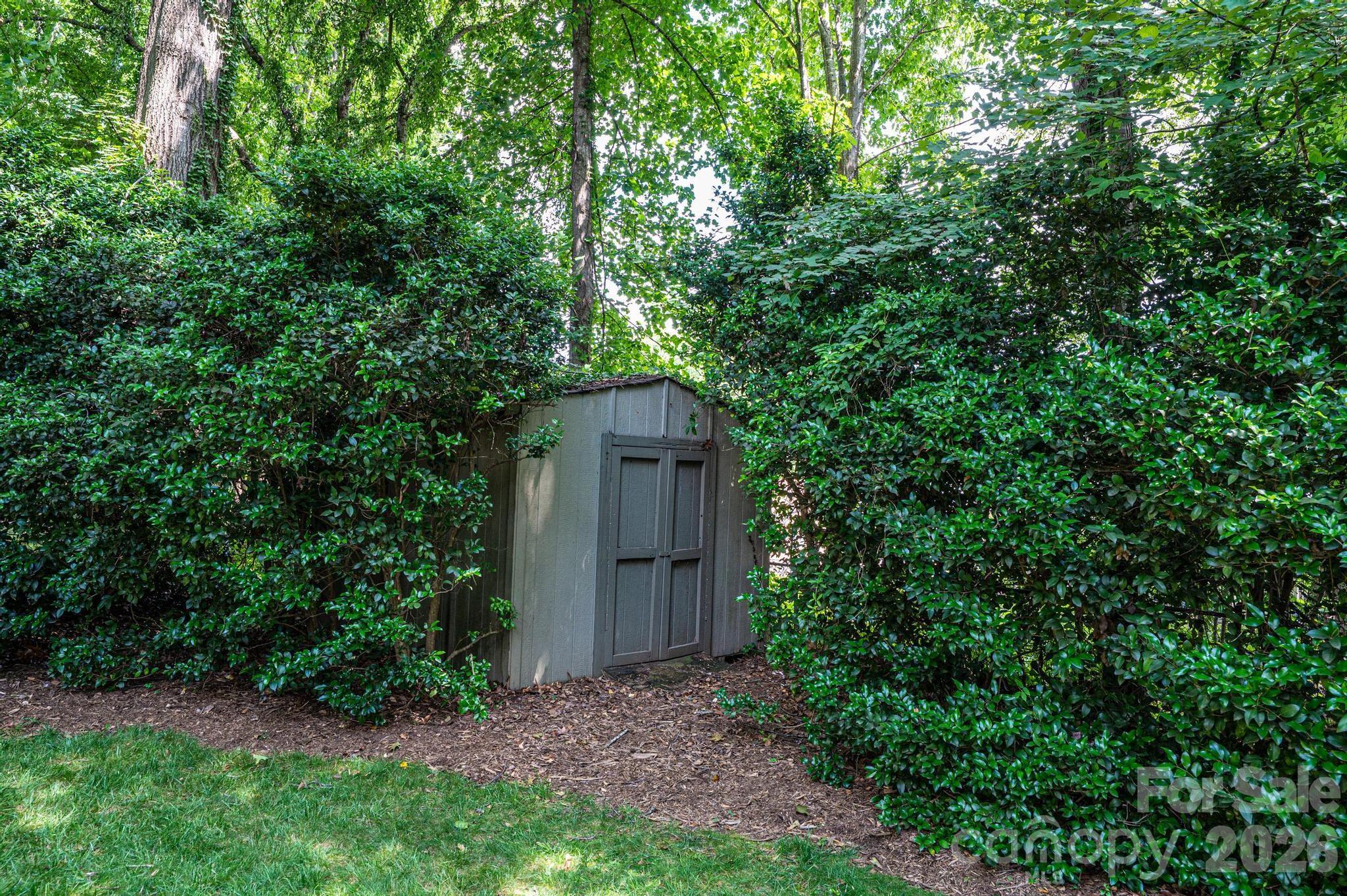 main property photo 47