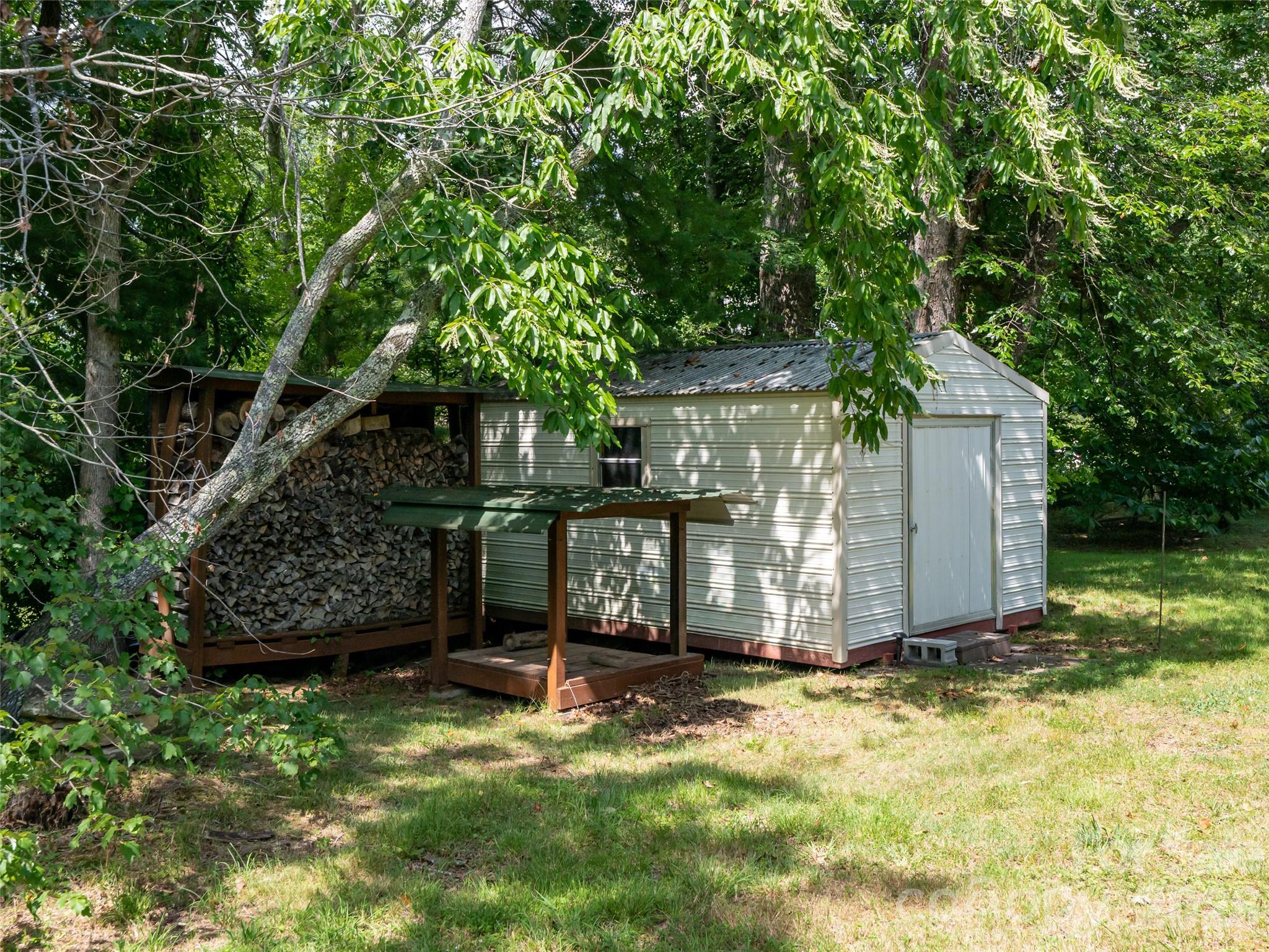 main property photo 34