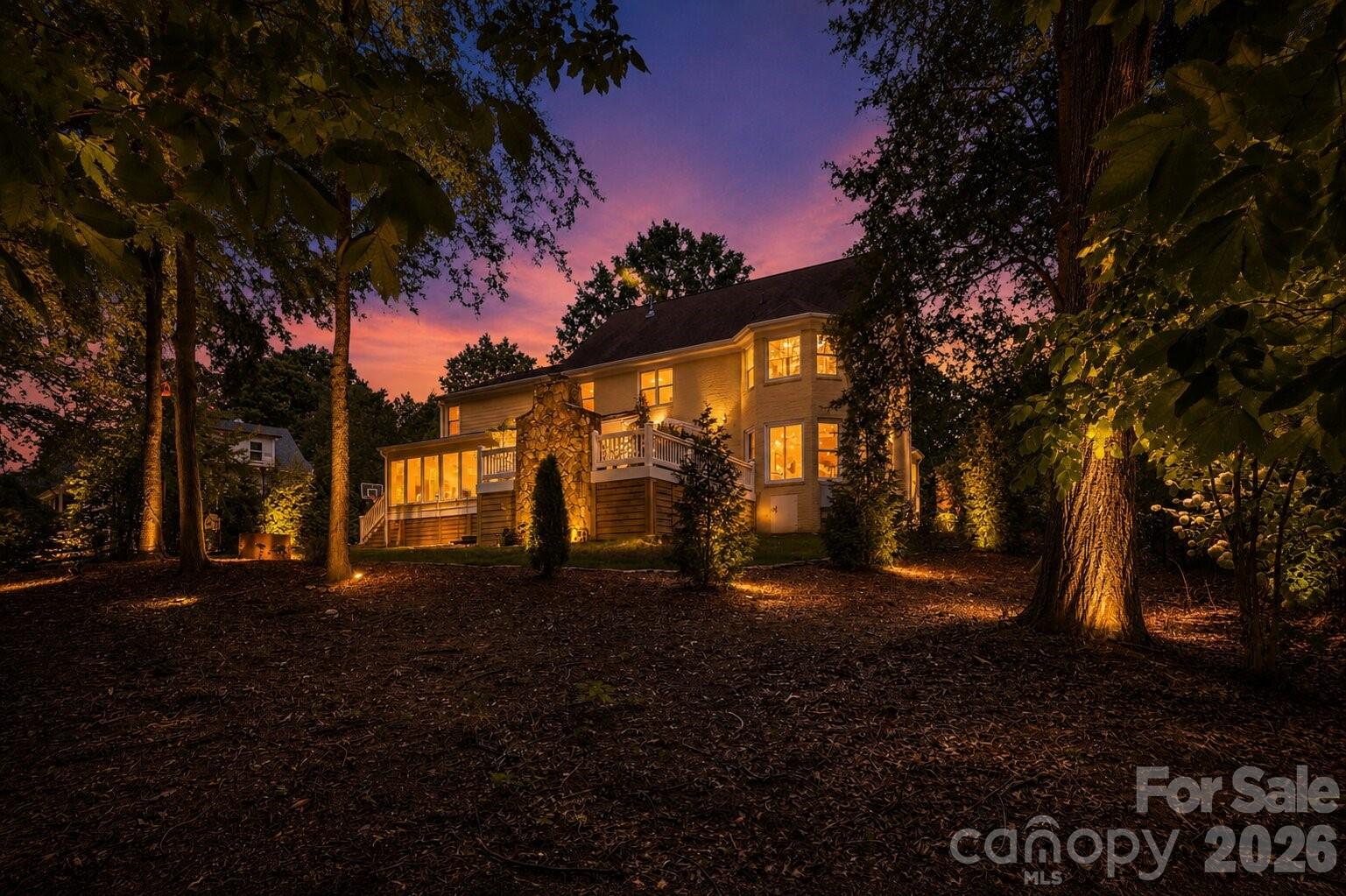 main property photo 40