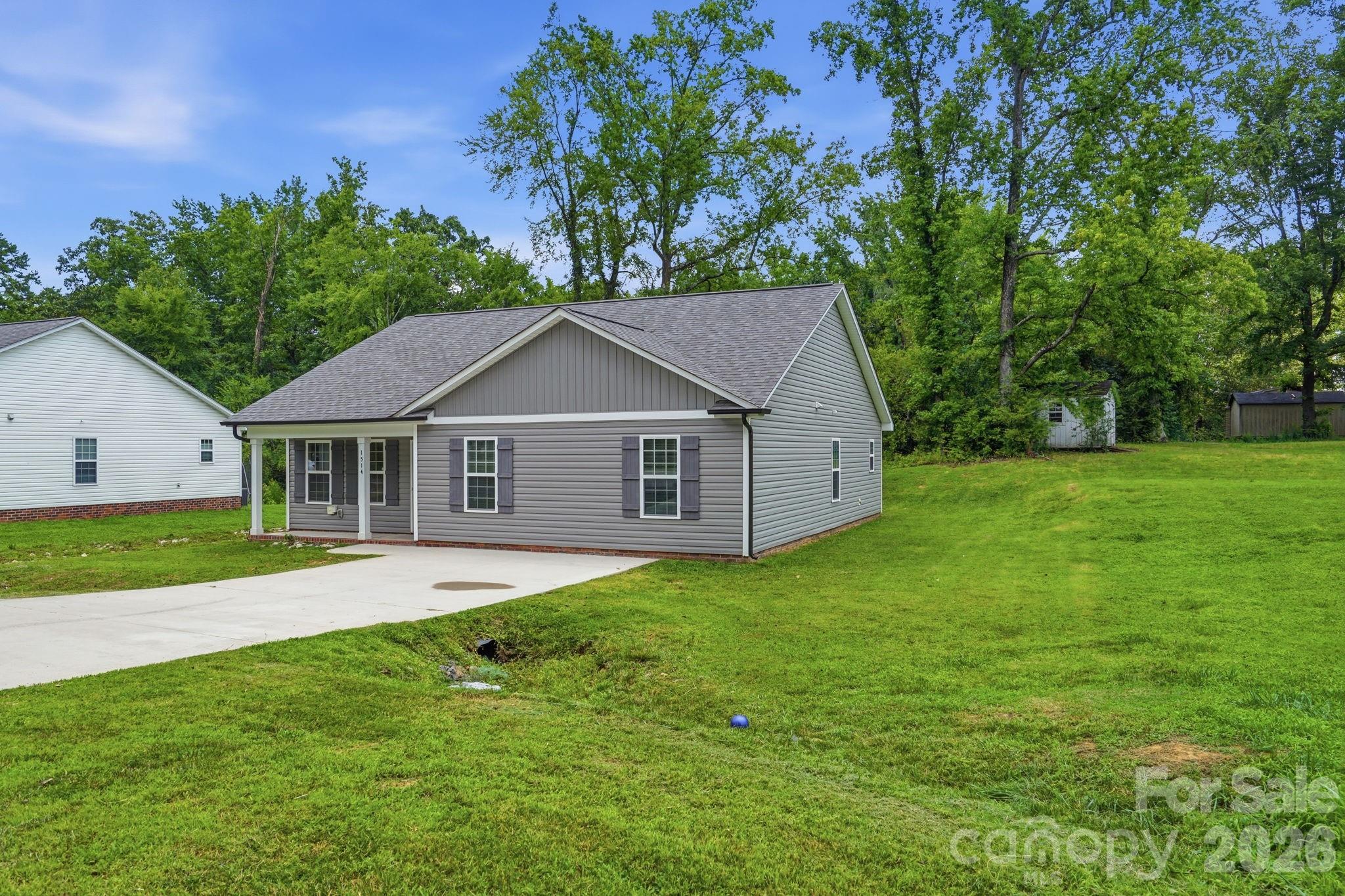 main property photo 2