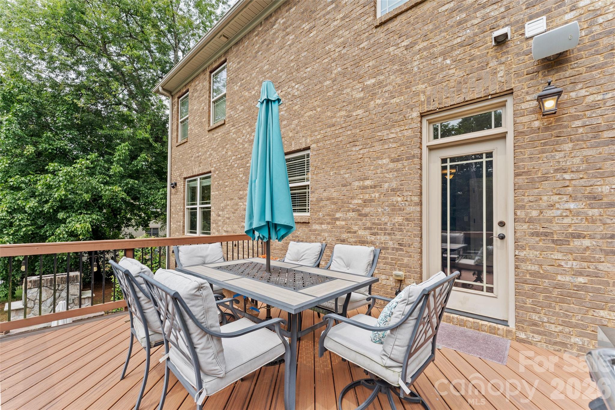 main property photo 34