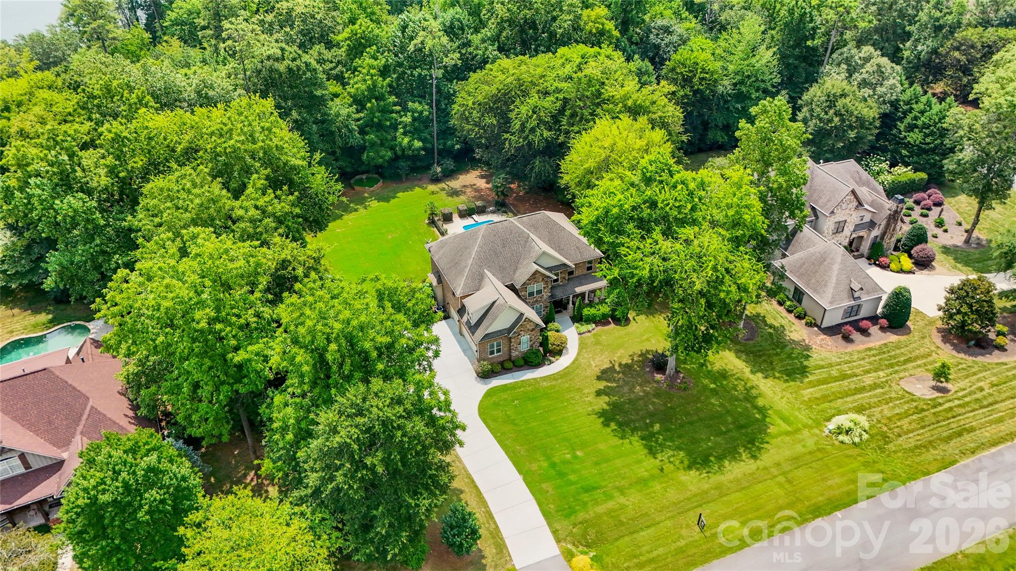 main property photo 41