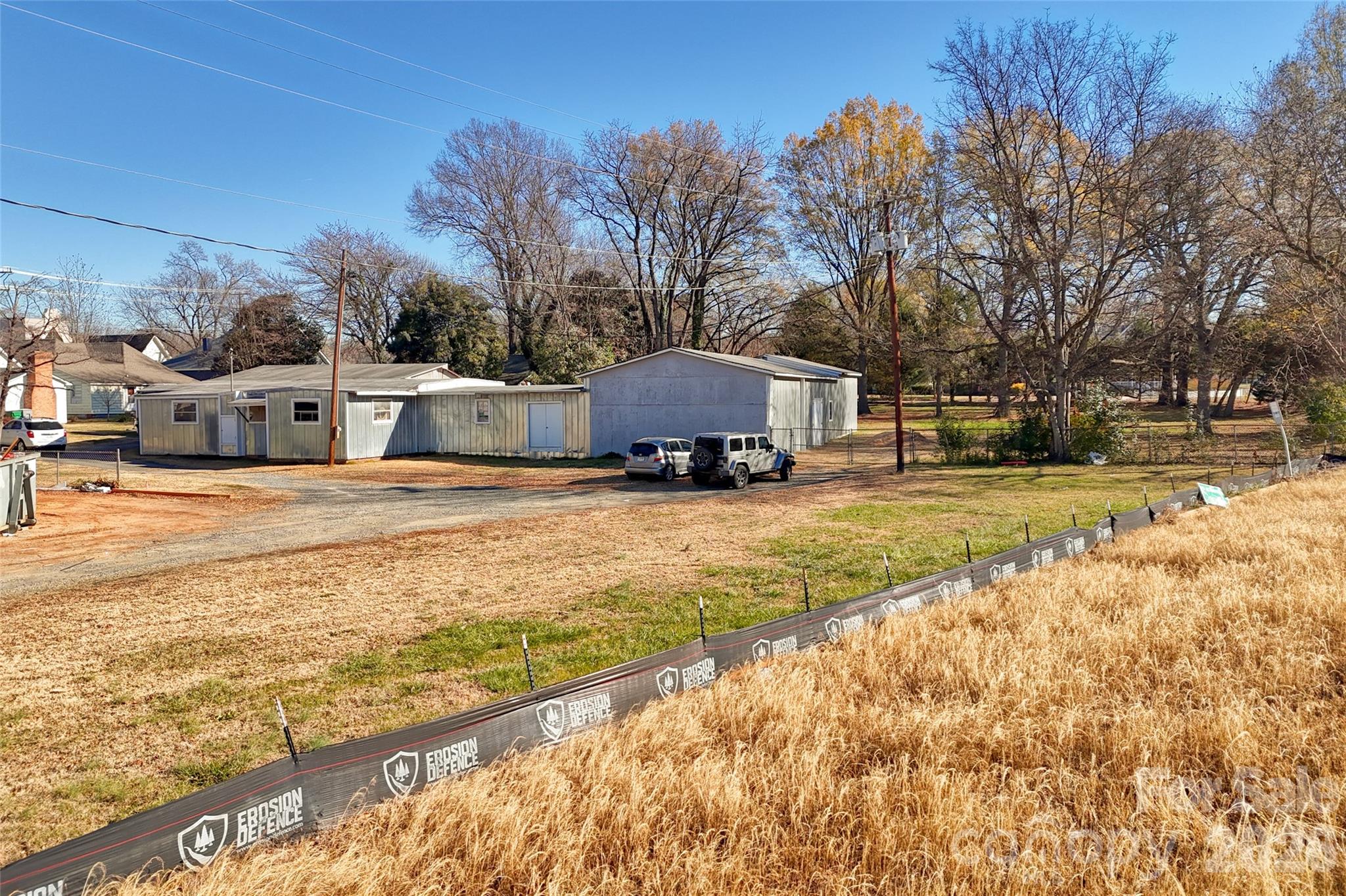 main property photo 12