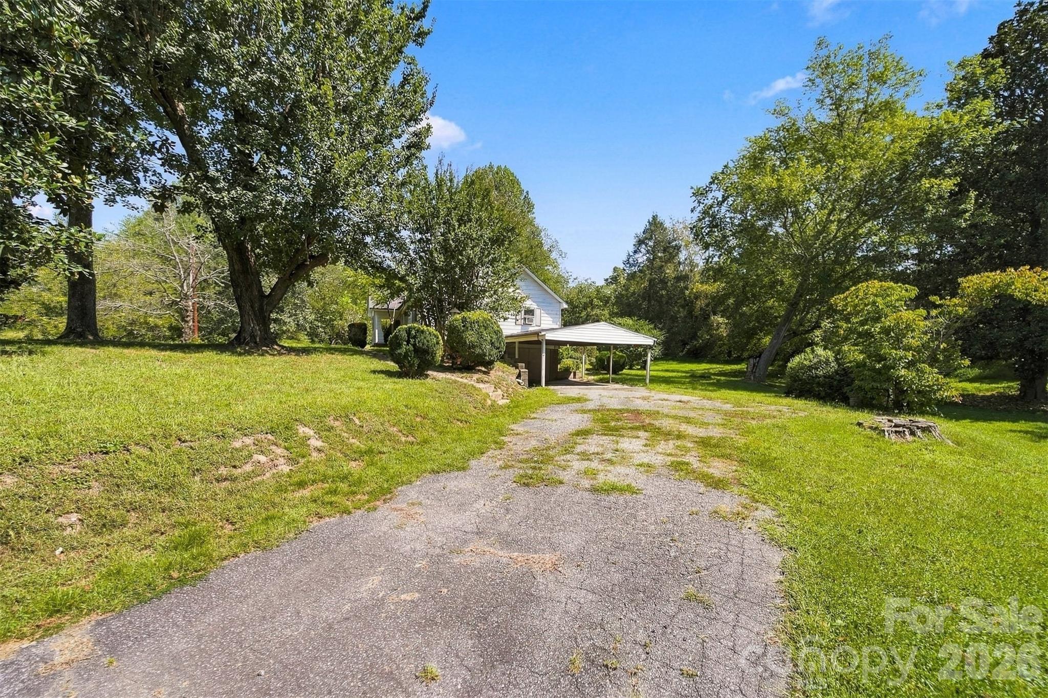 main property photo 28