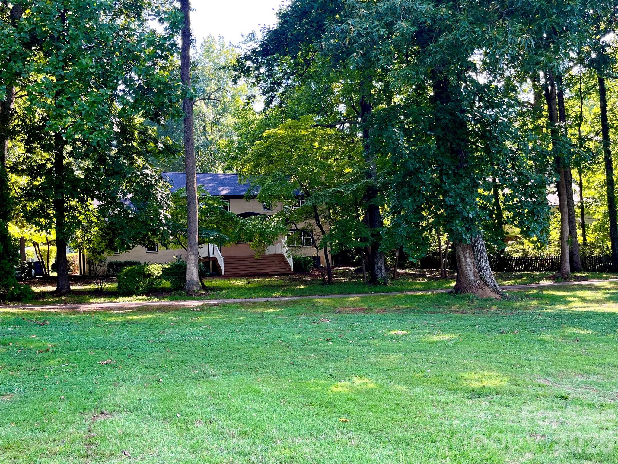 main property photo 41