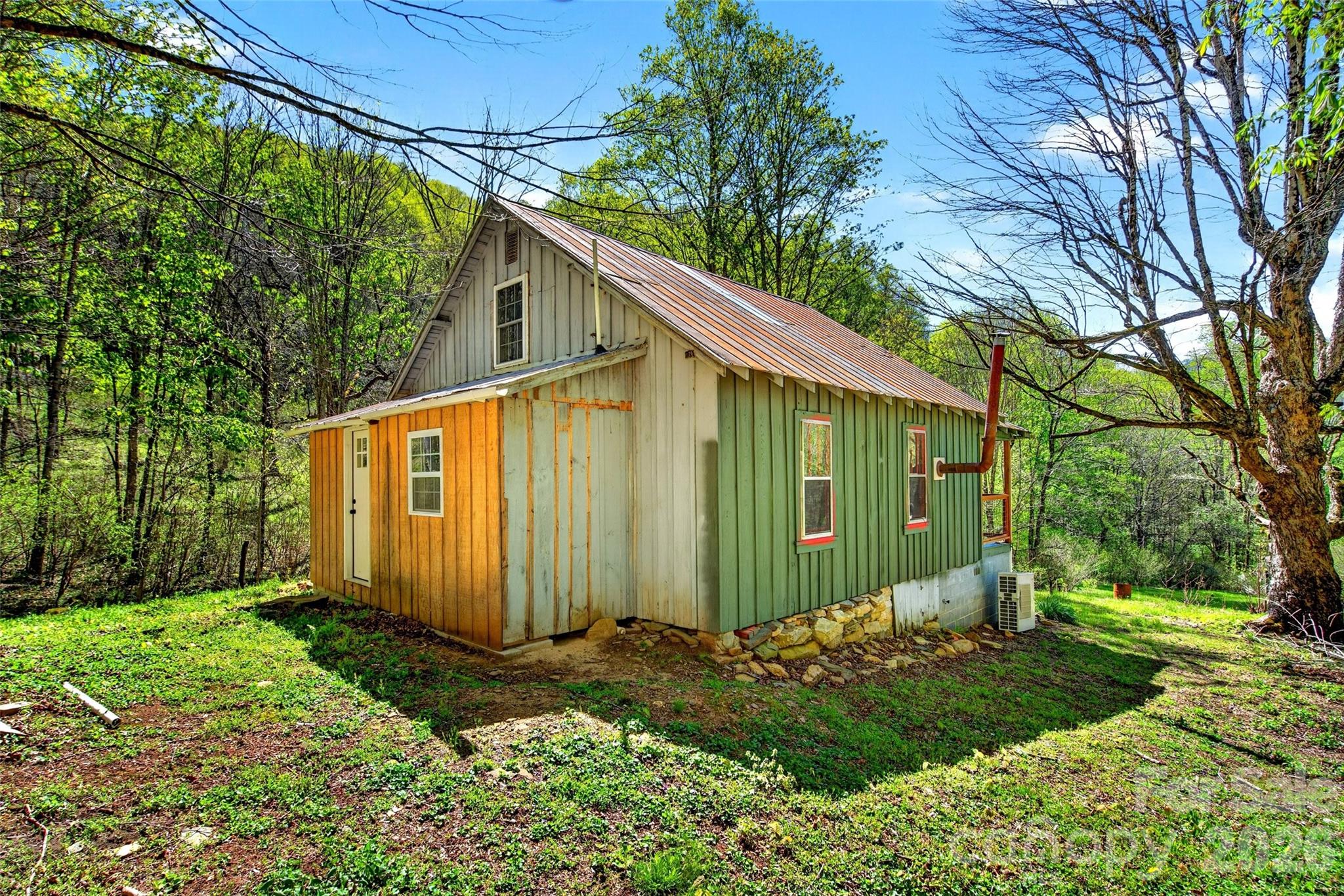 main property photo 7