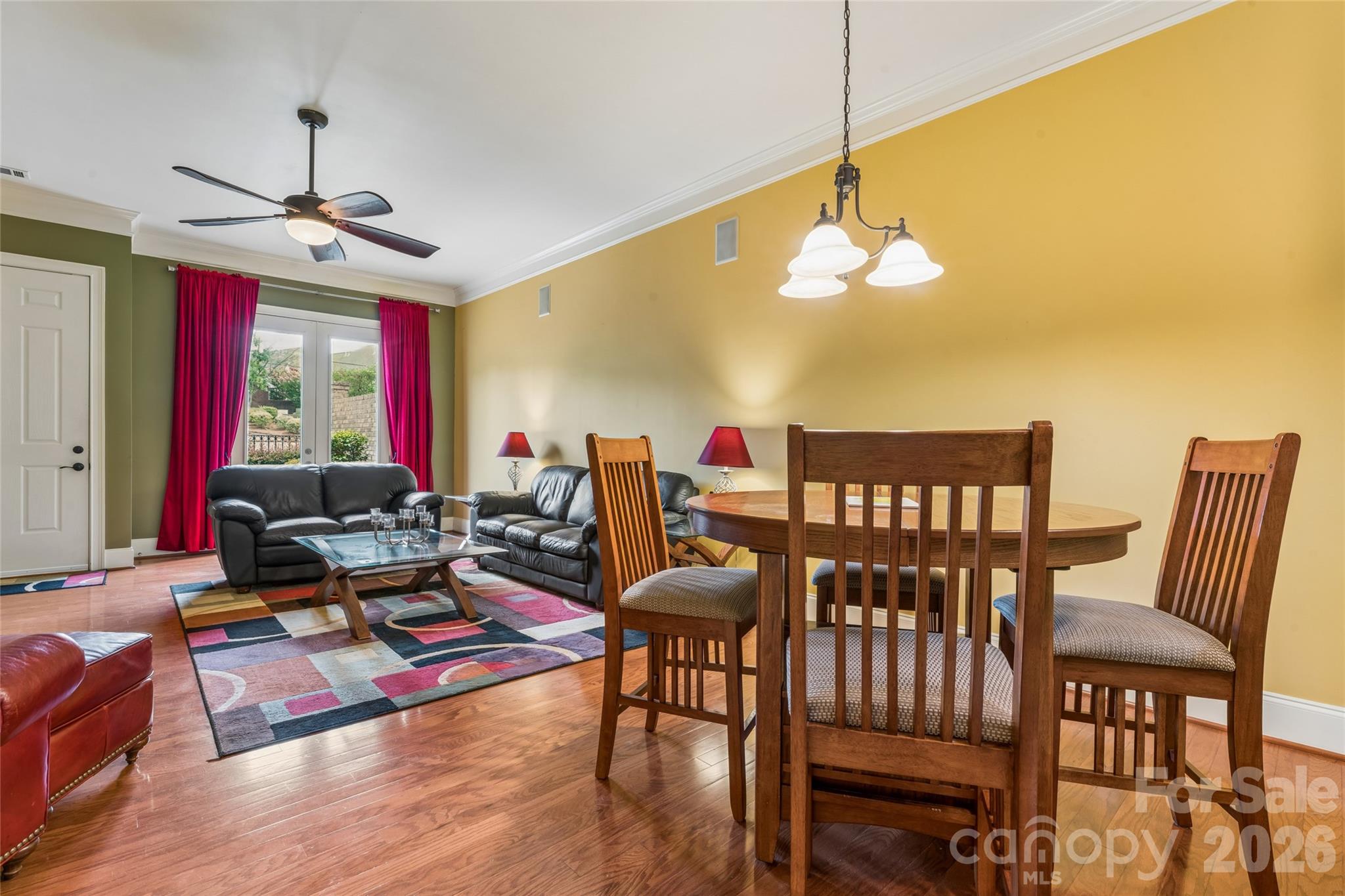 main property photo 8