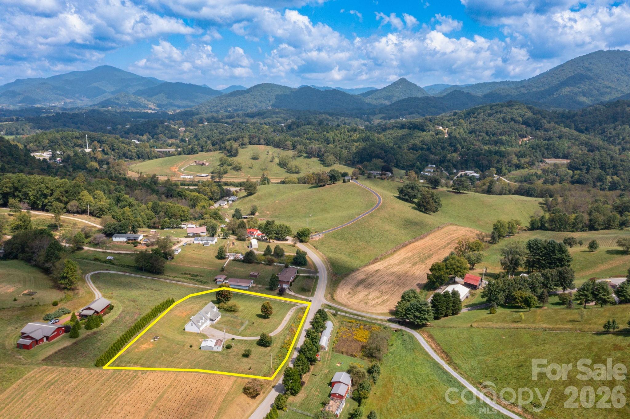 main property photo 28
