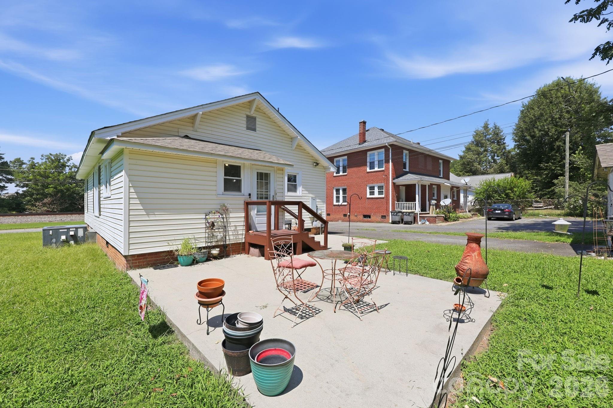 main property photo 33