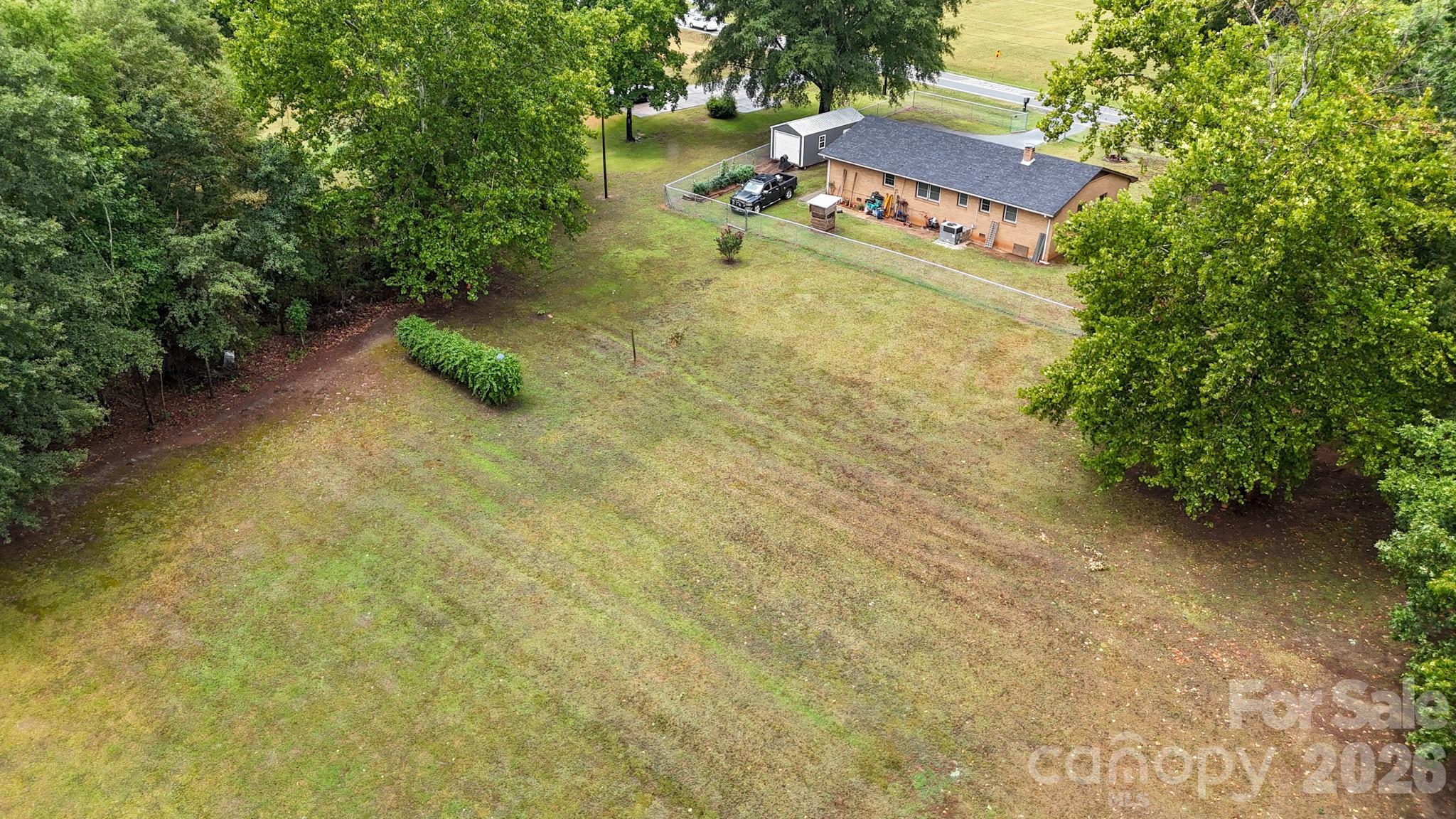 main property photo 38