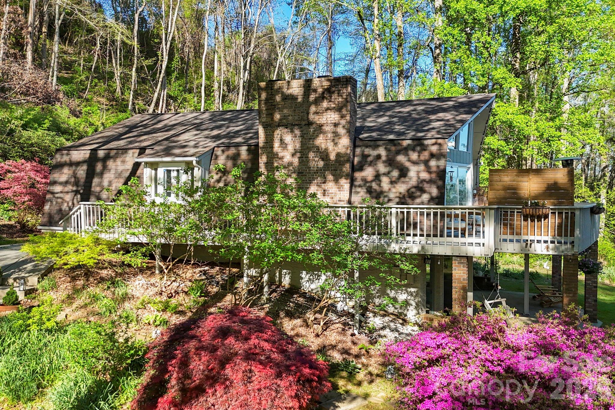 main property photo 40