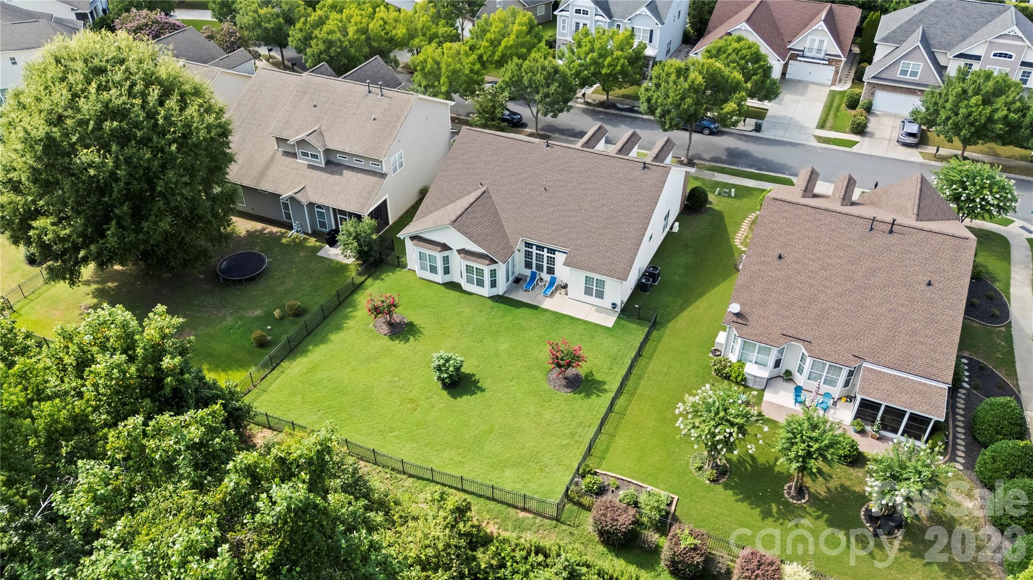 main property photo 22