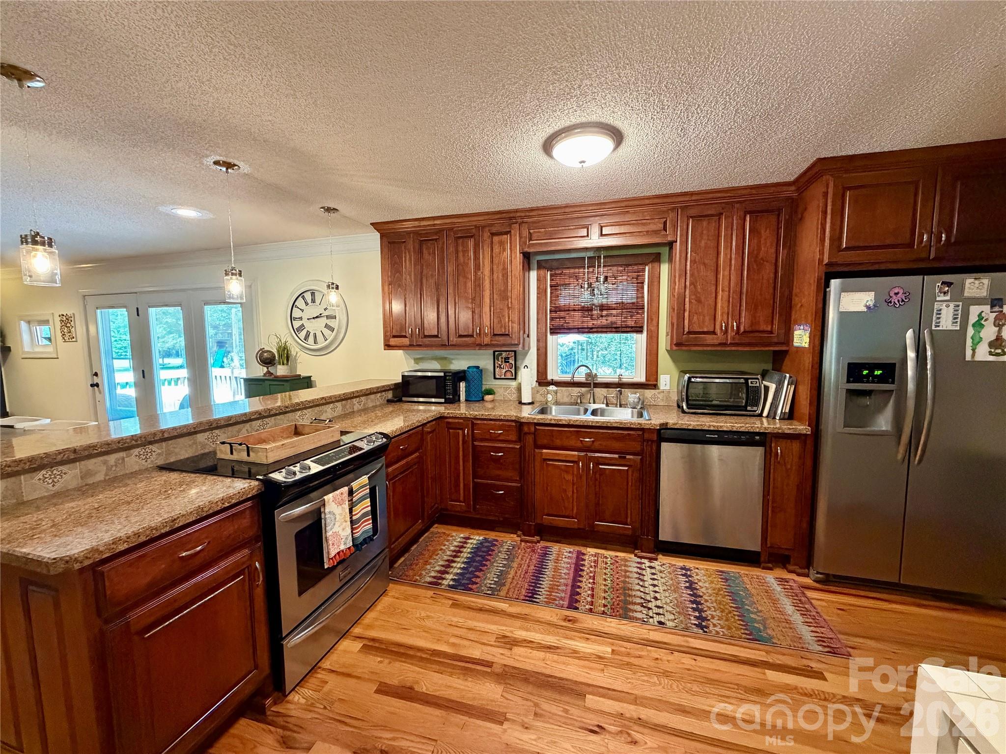main property photo 9