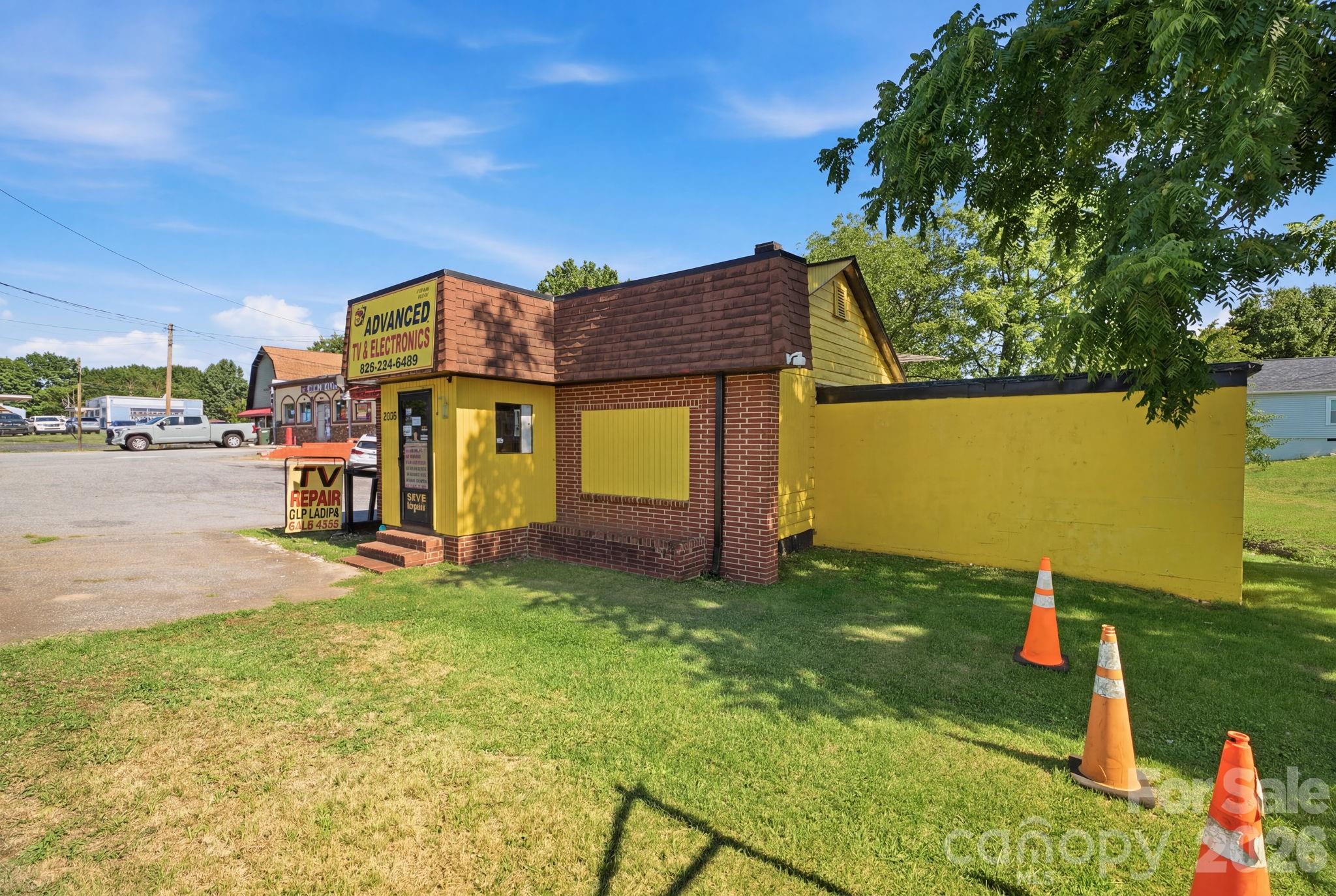 main property photo 3
