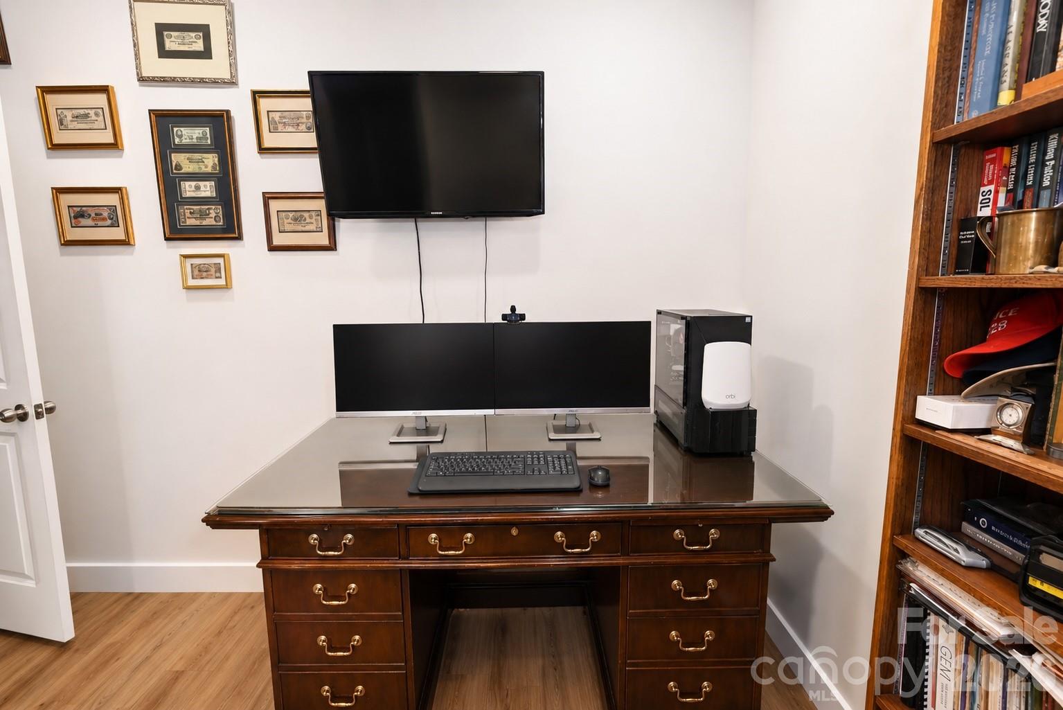 main property photo 18