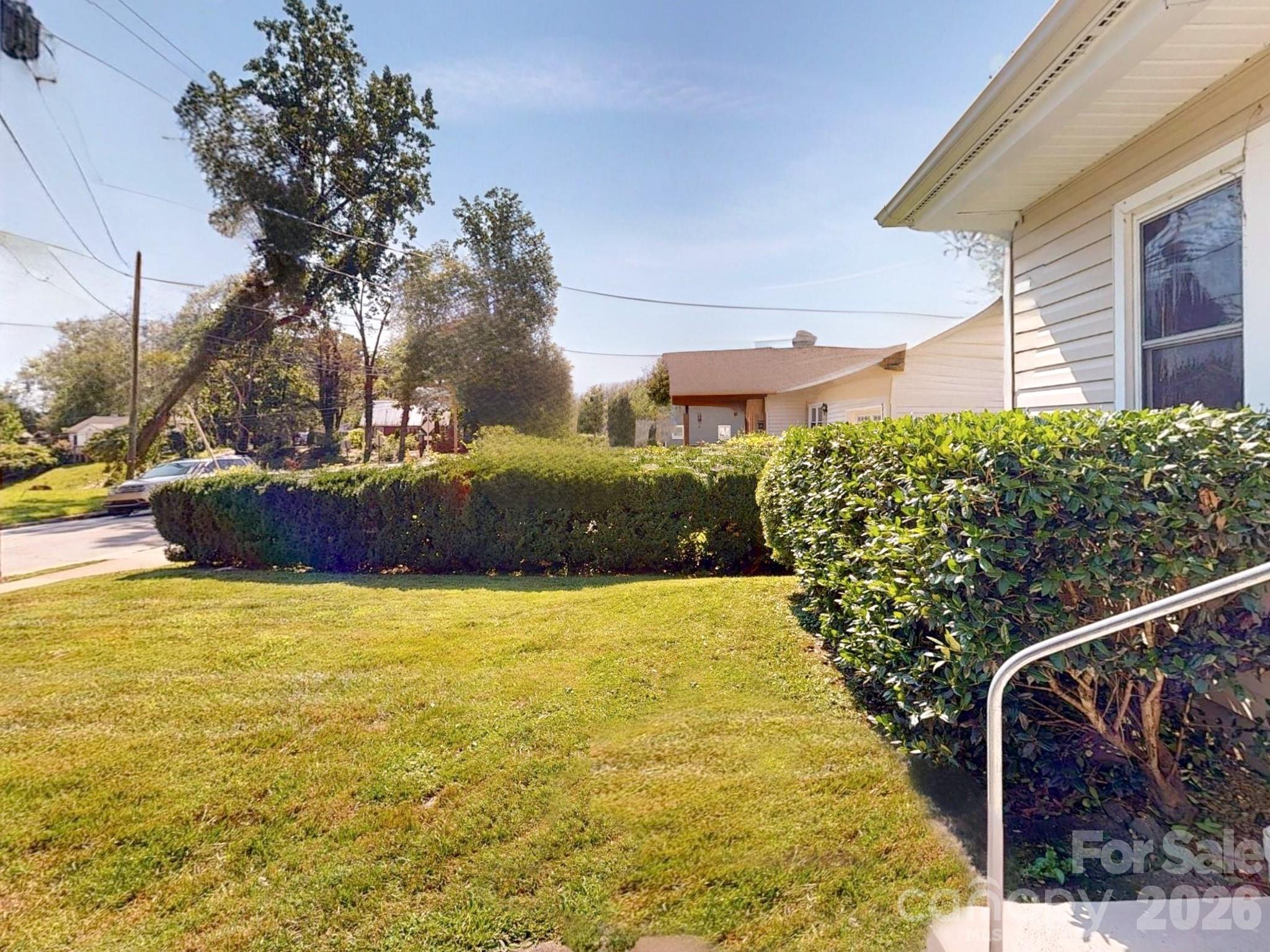 main property photo 14