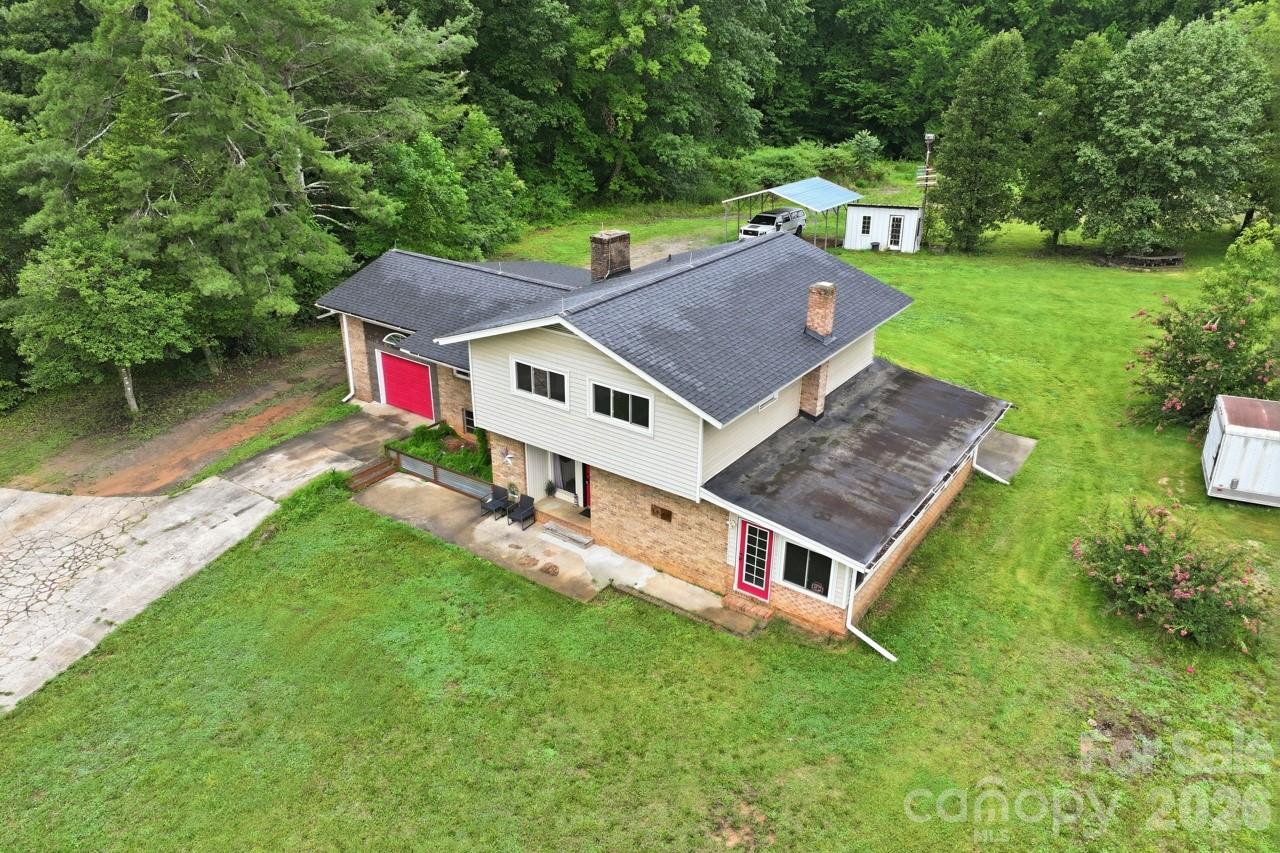 main property photo 40