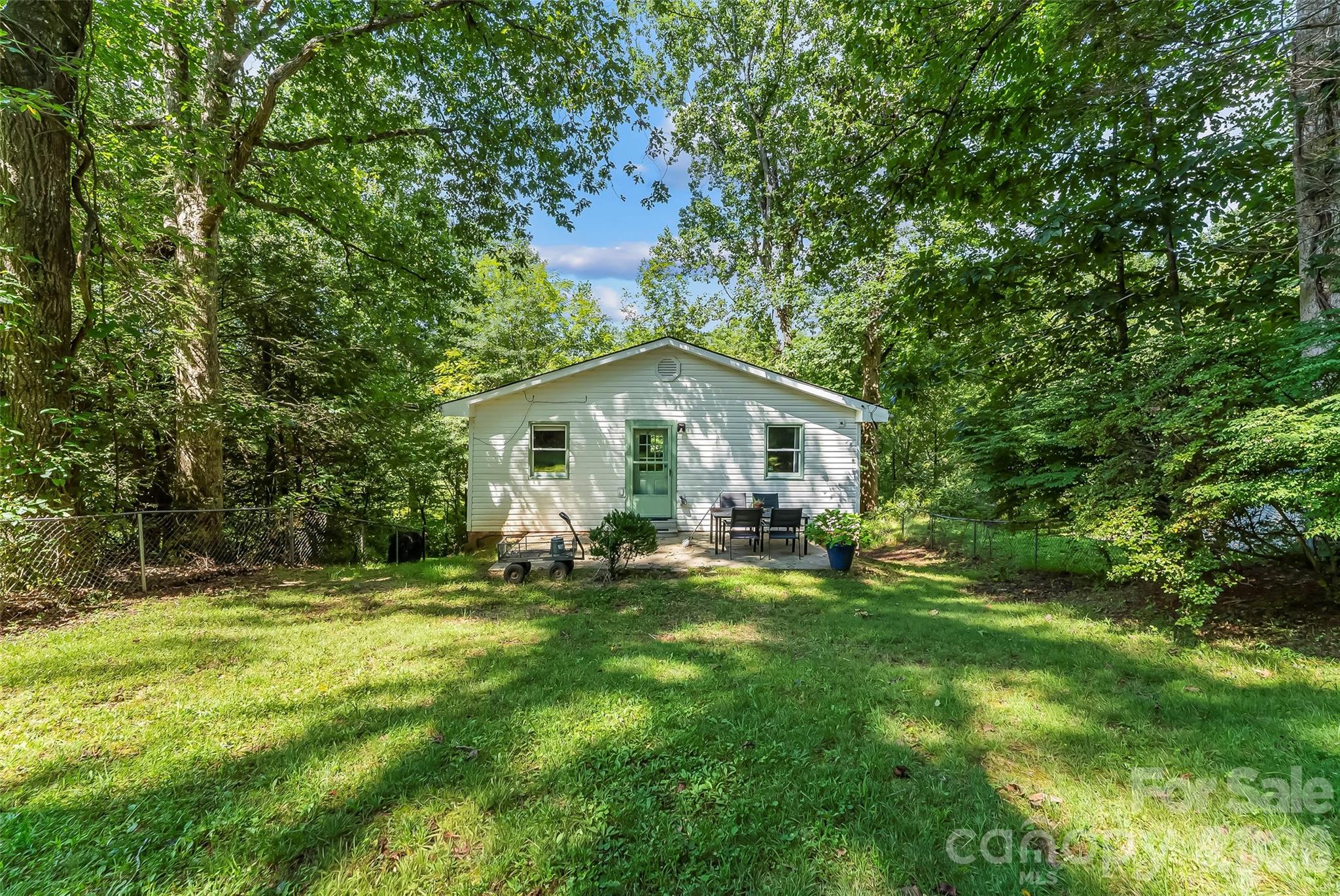 main property photo 20
