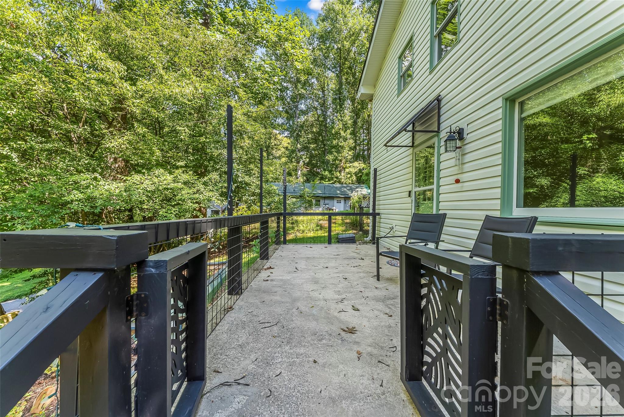 main property photo 23