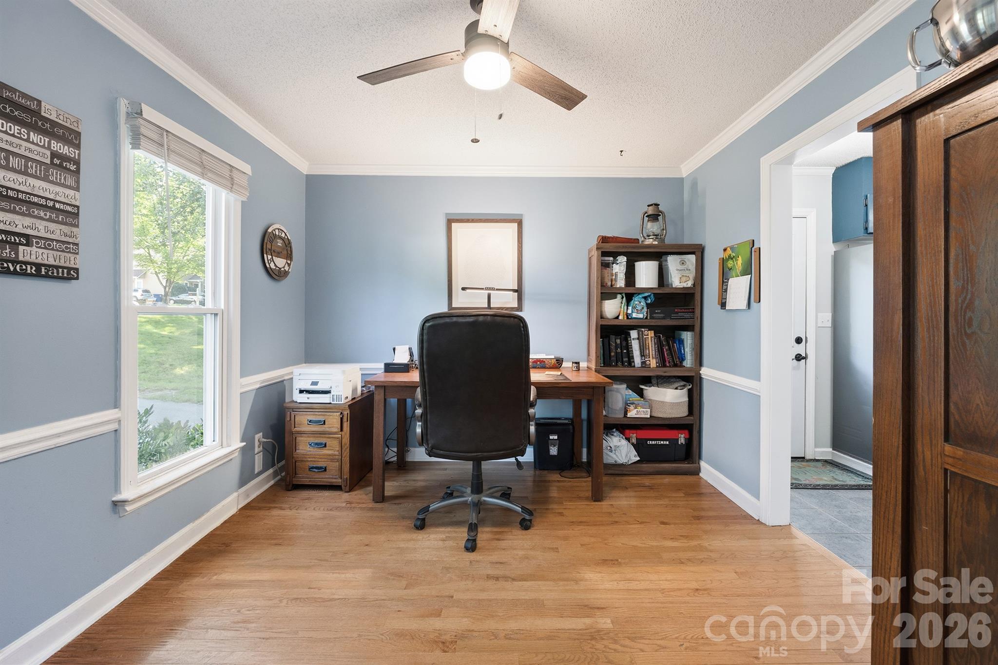 main property photo 5