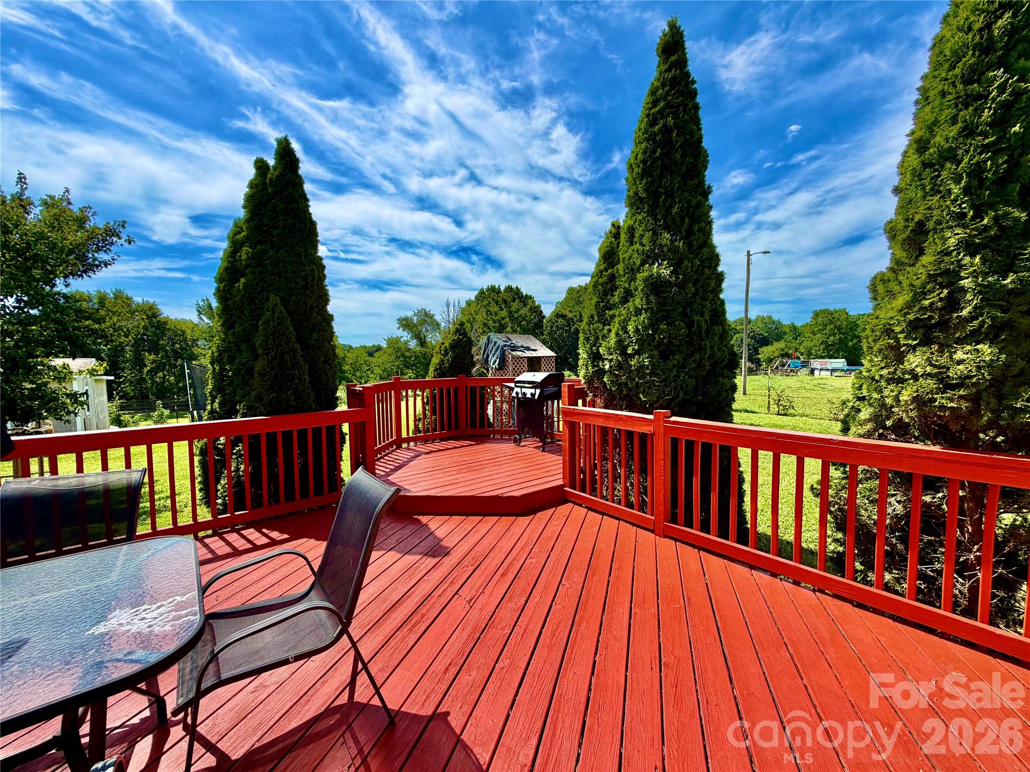 main property photo 13