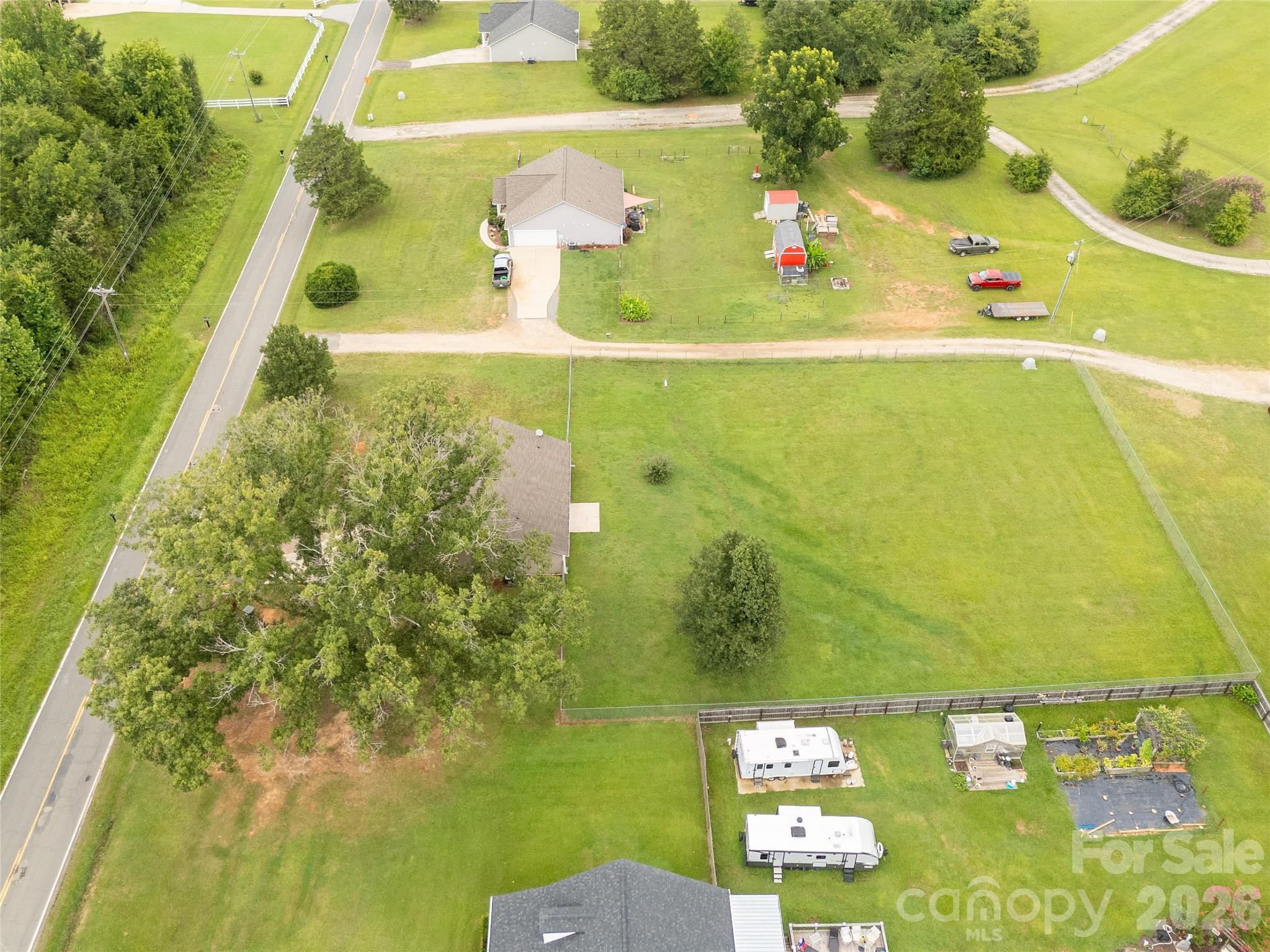 main property photo 31