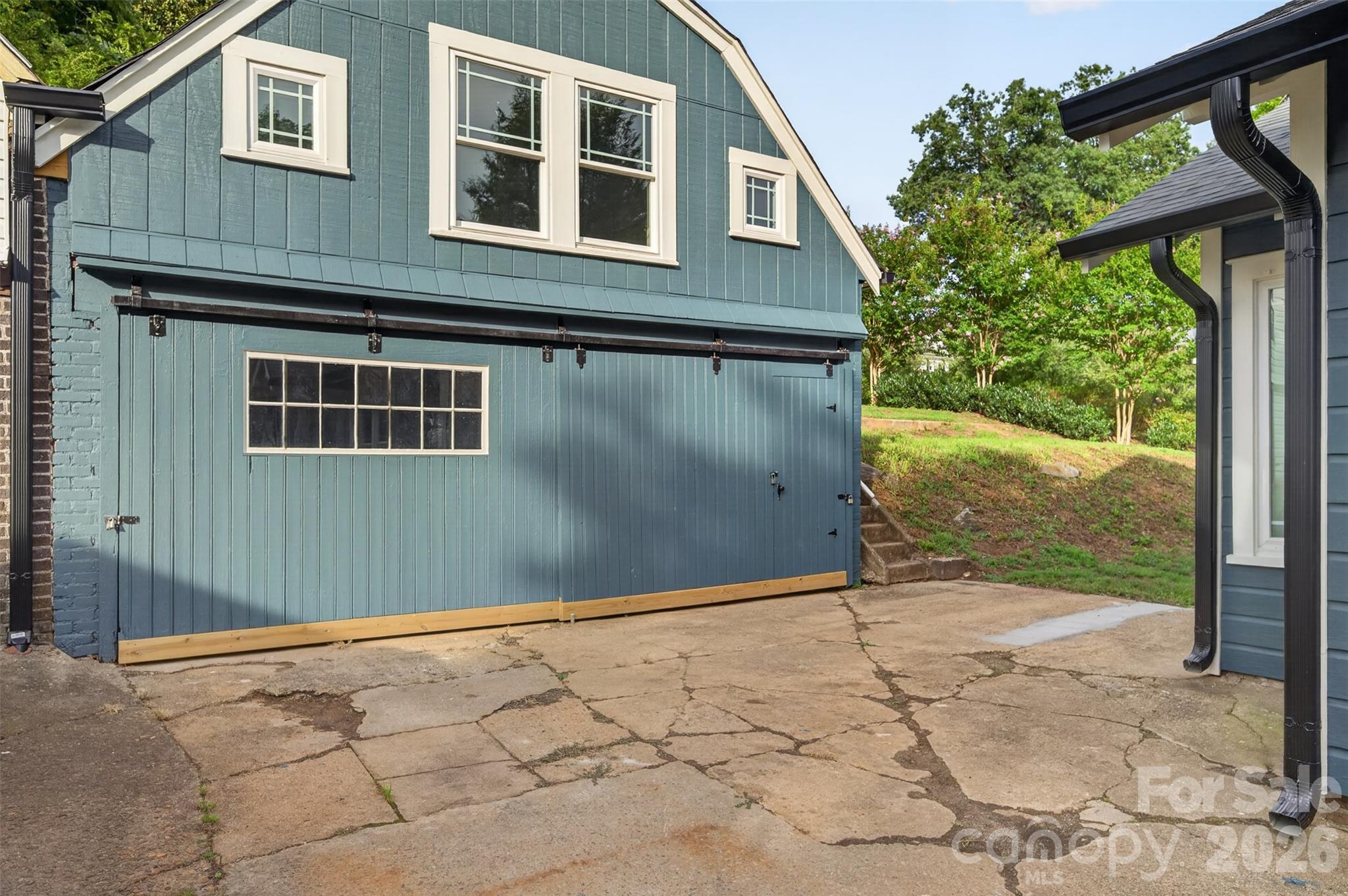 main property photo 42