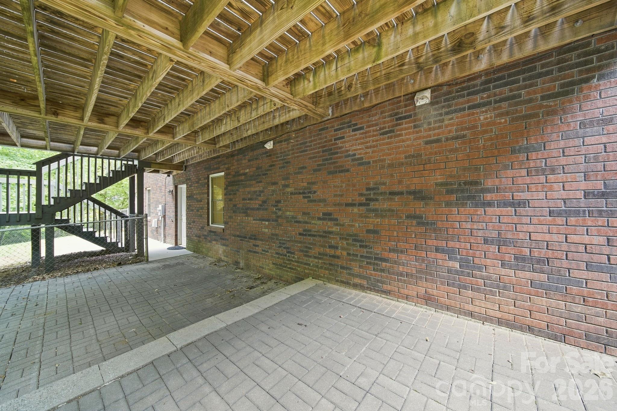 main property photo 38