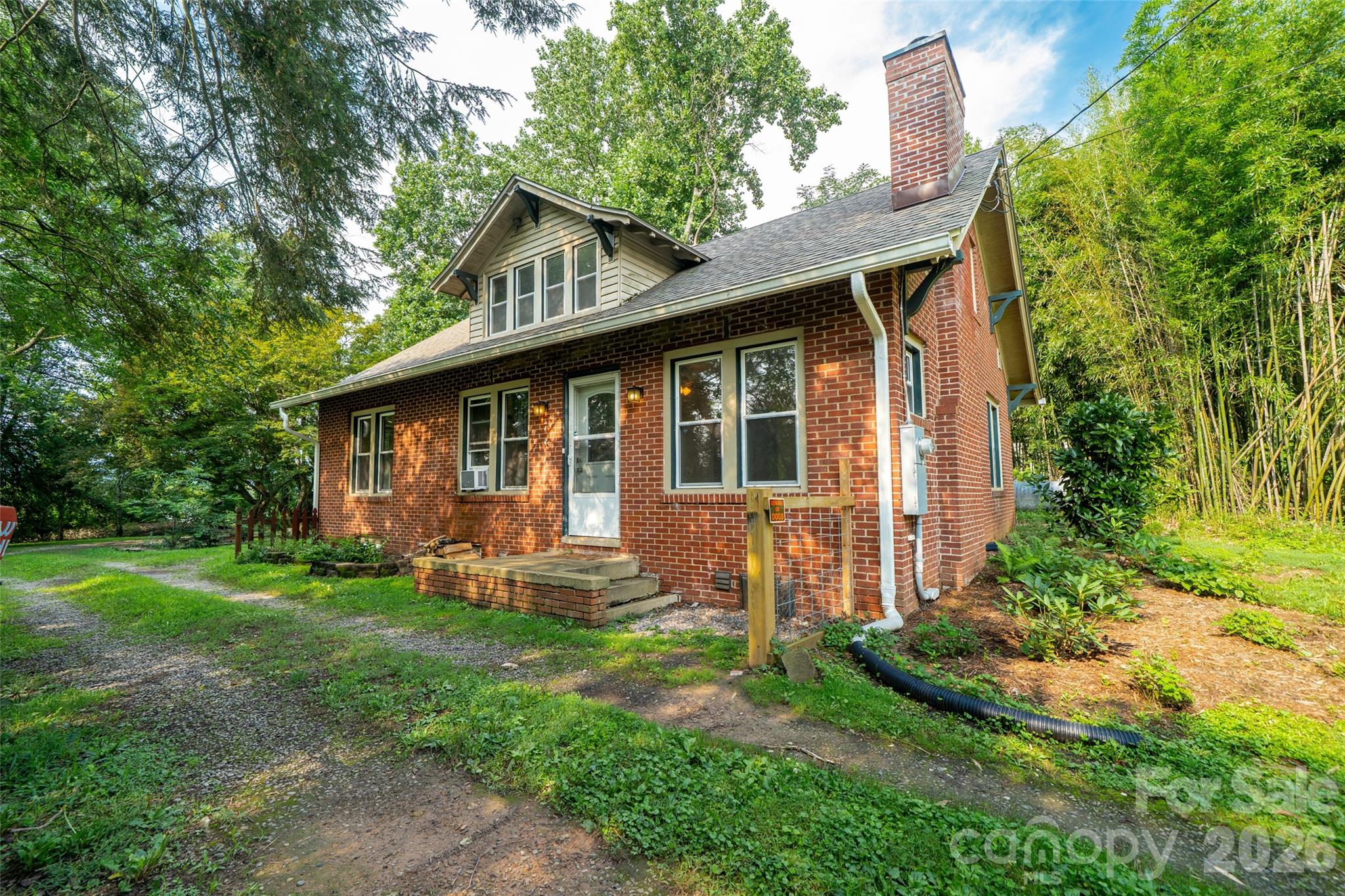 main property photo 34