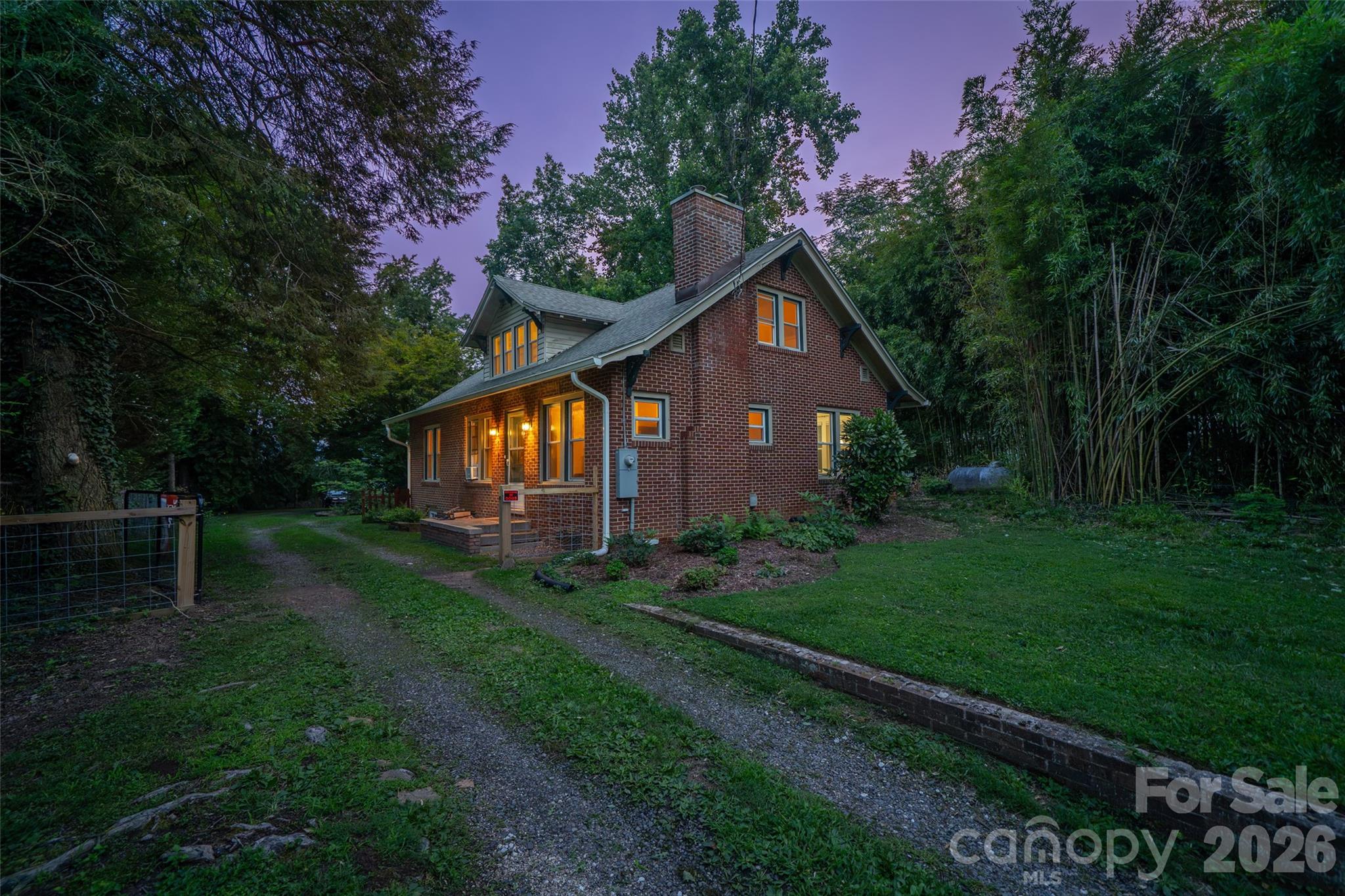 main property photo 40