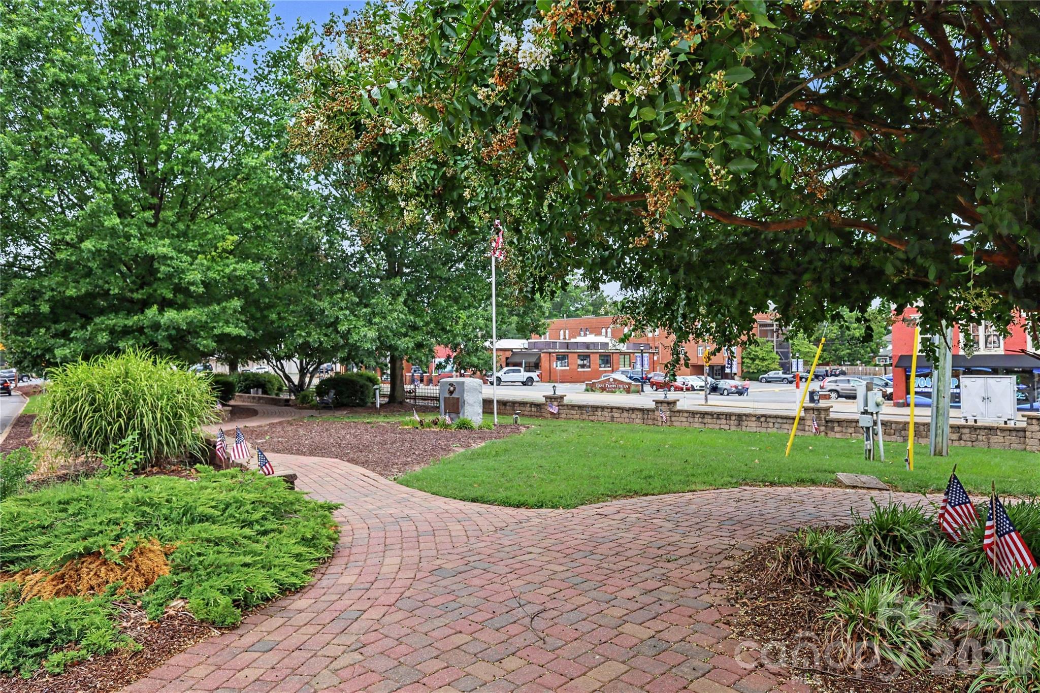 main property photo 35