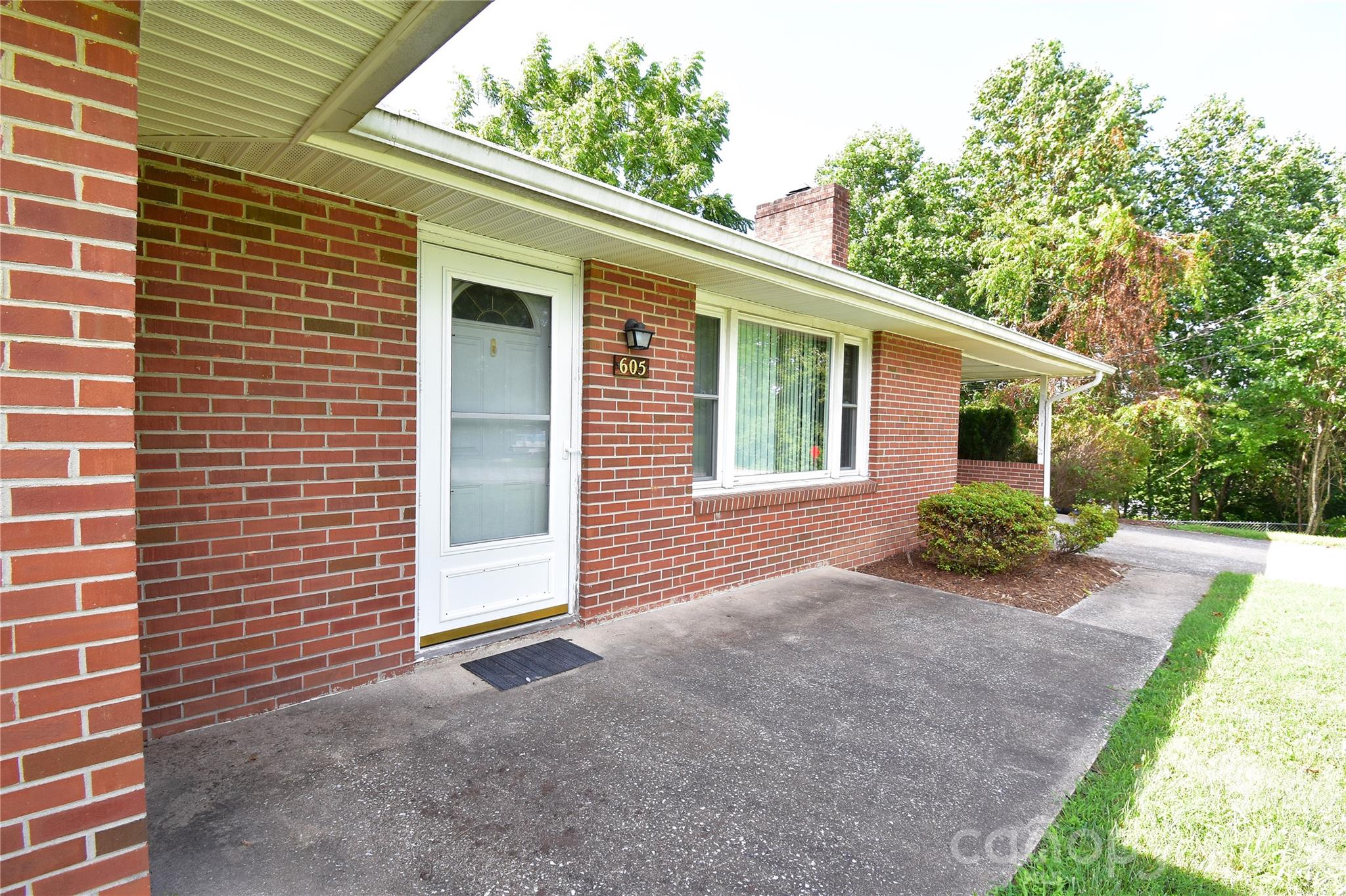 main property photo 26