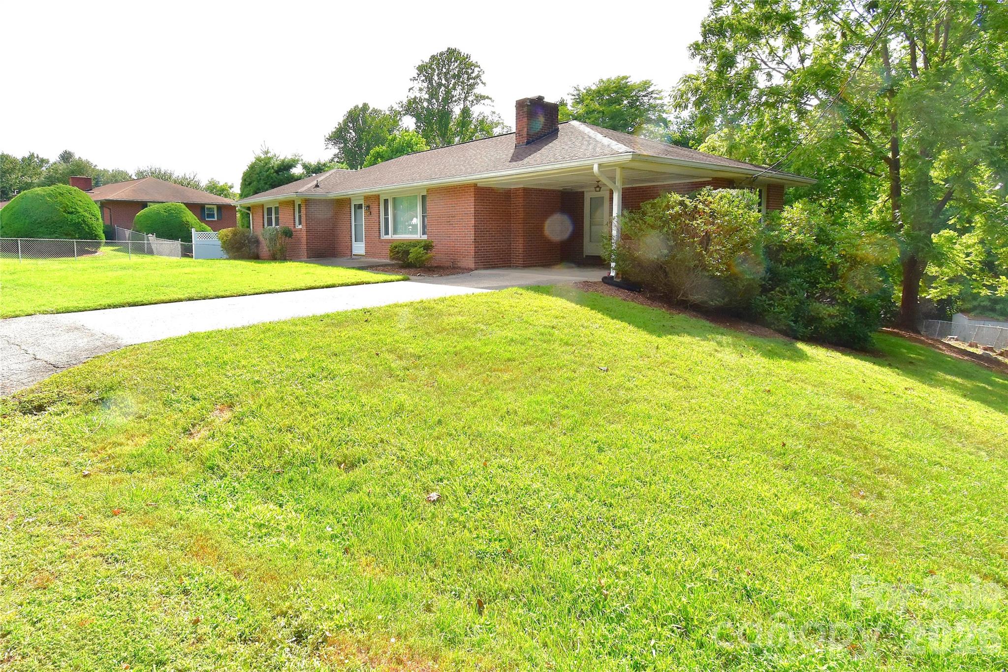 main property photo 34