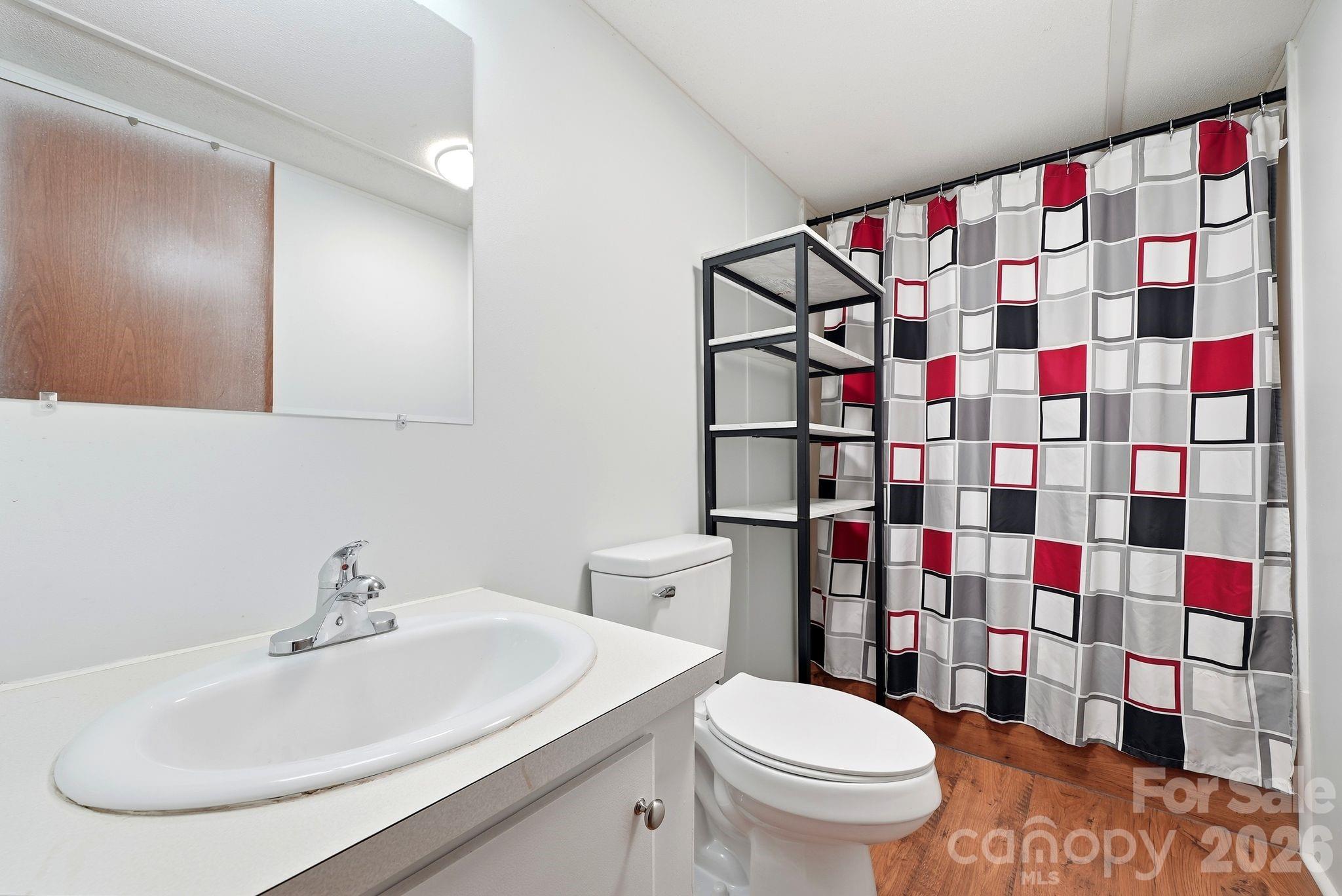 main property photo 17
