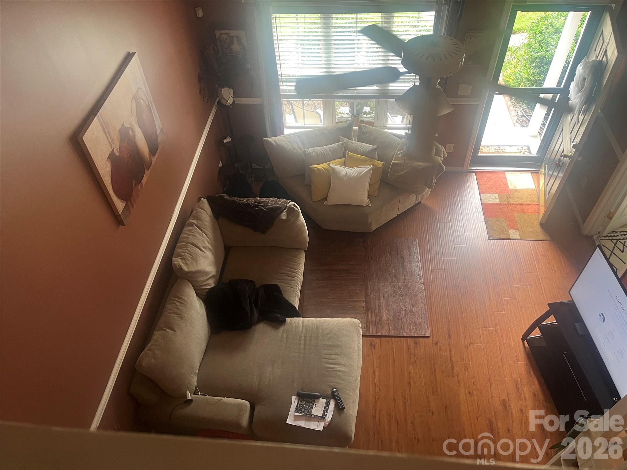 main property photo 7