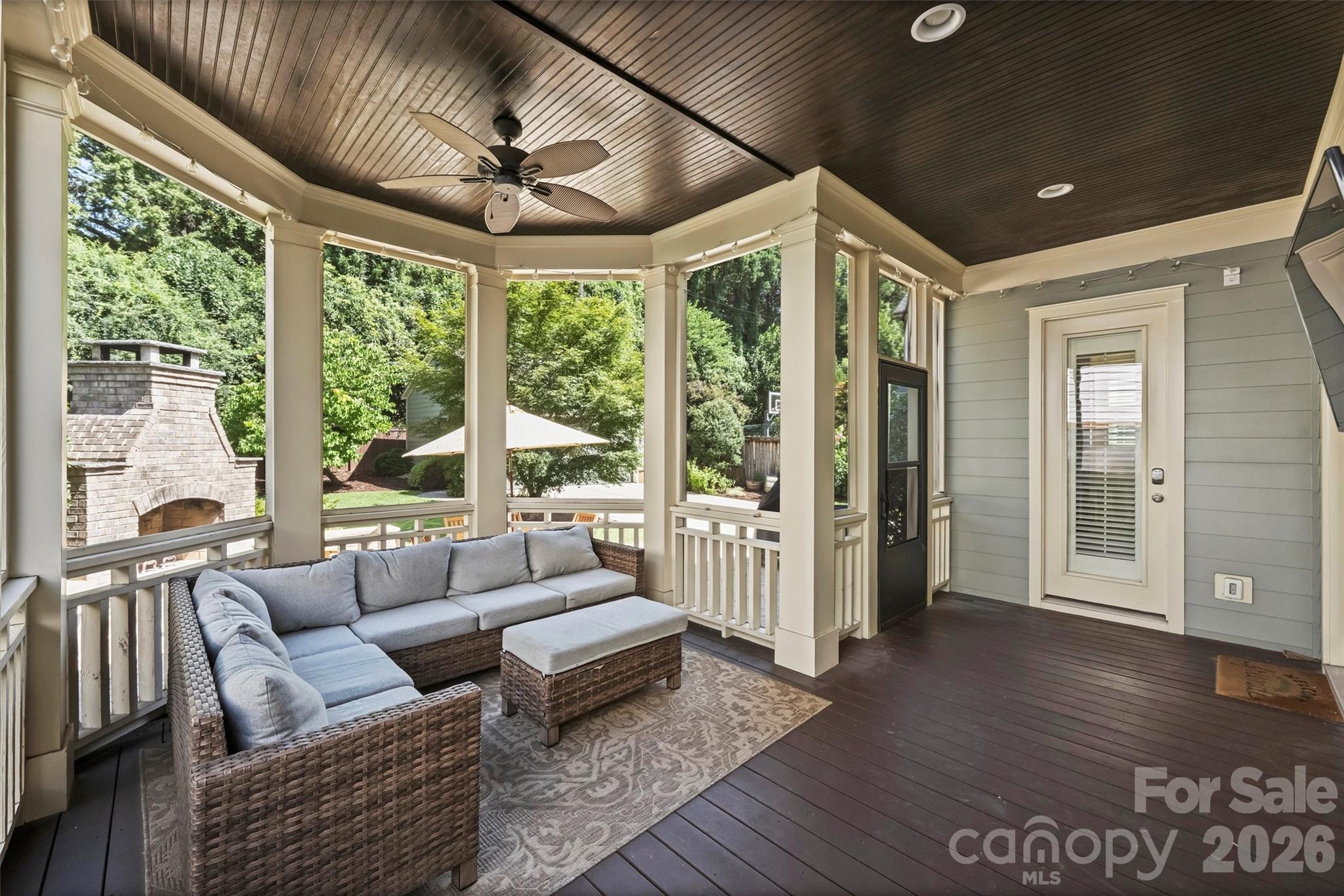 main property photo 23