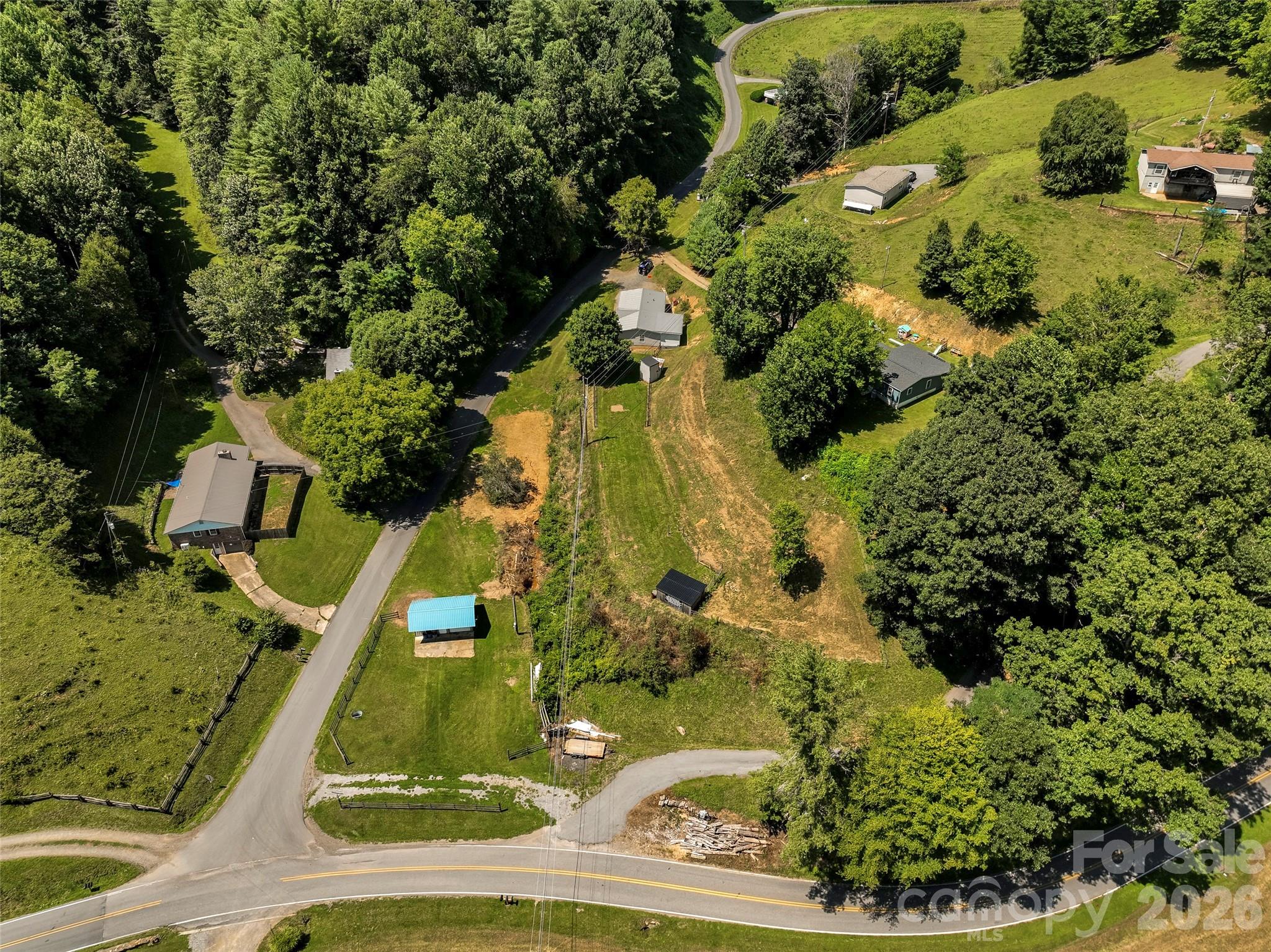 main property photo 18