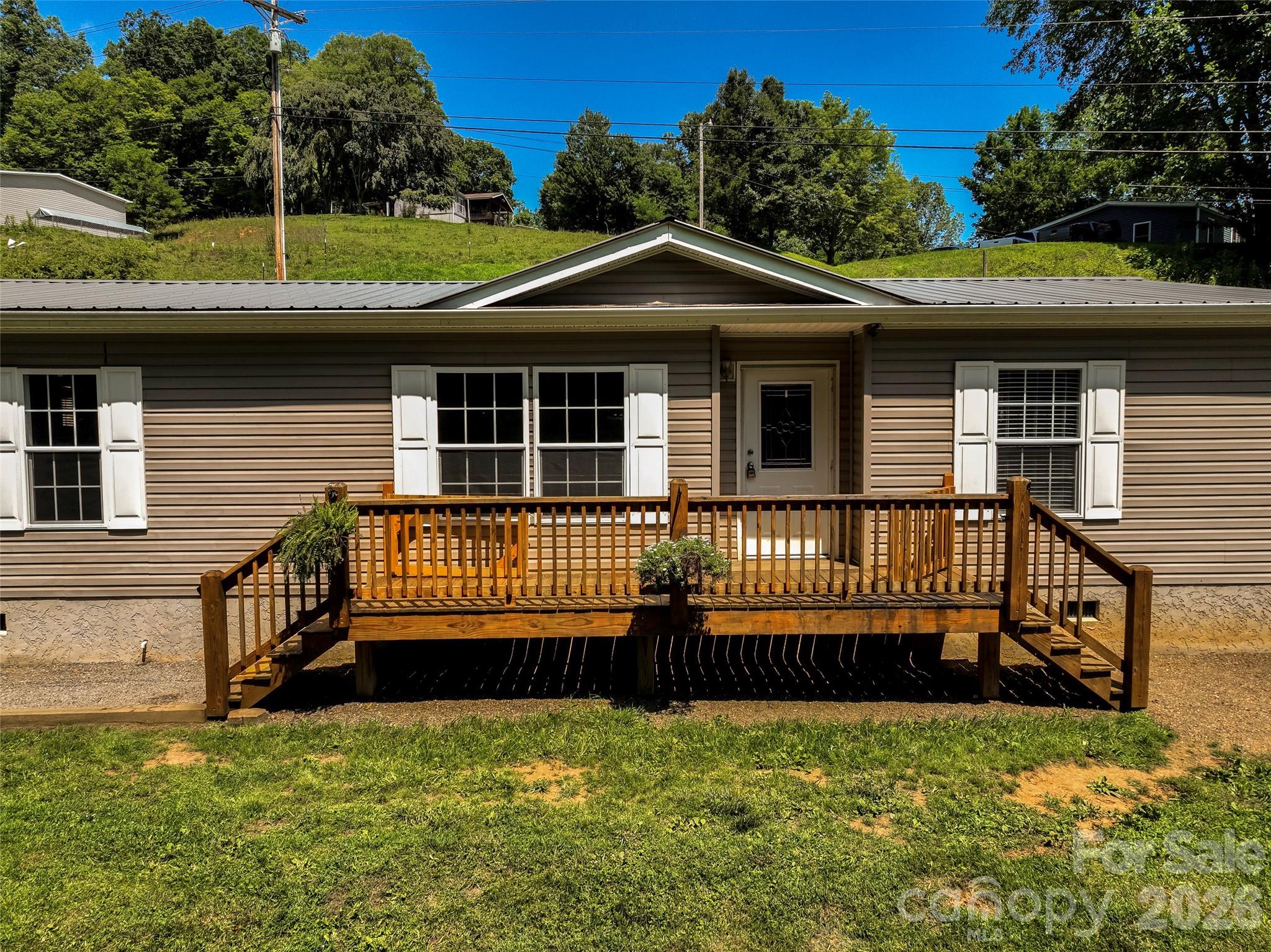 main property photo 5